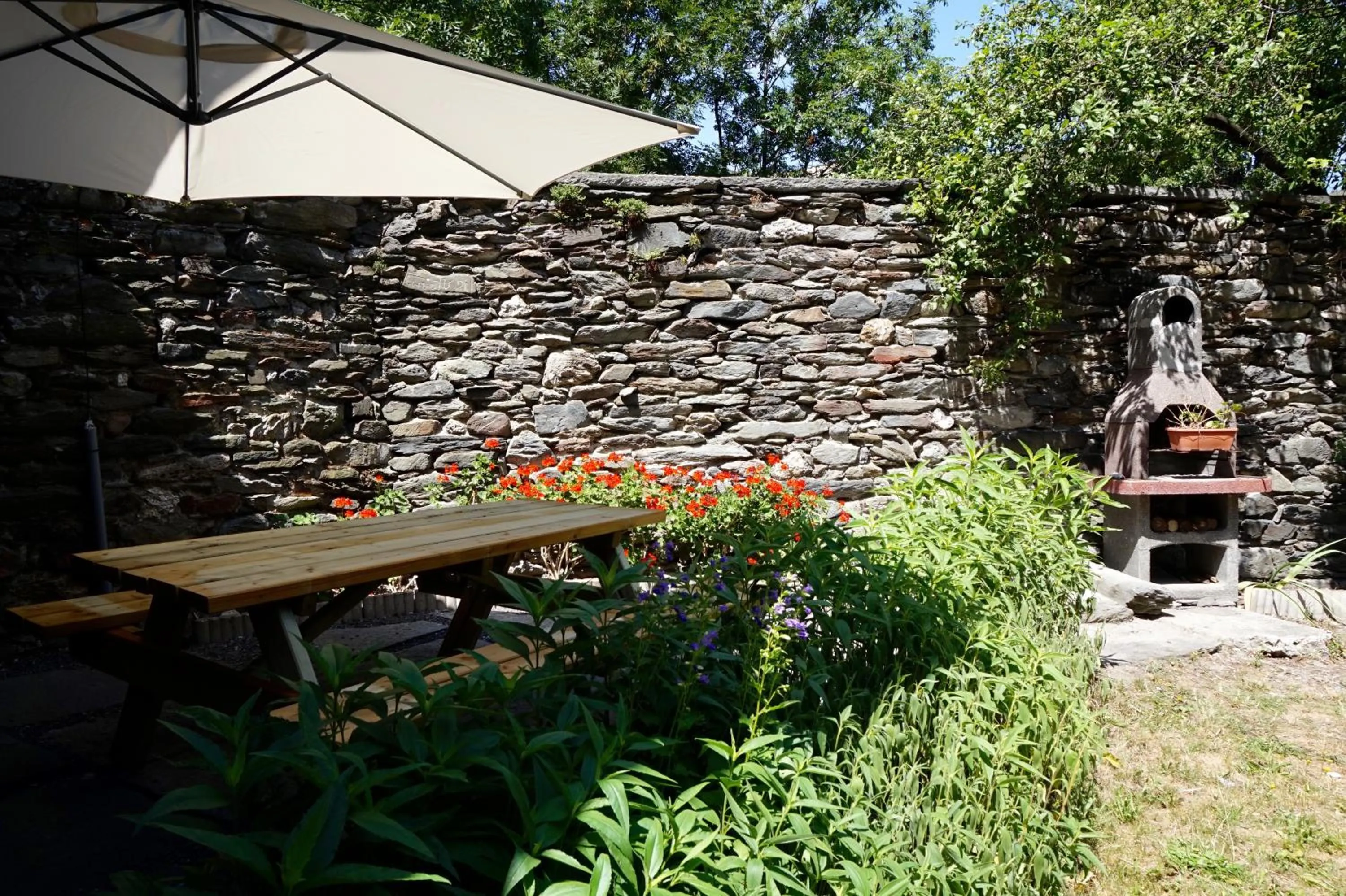 BBQ facilities in Château du Vigny - Gîte