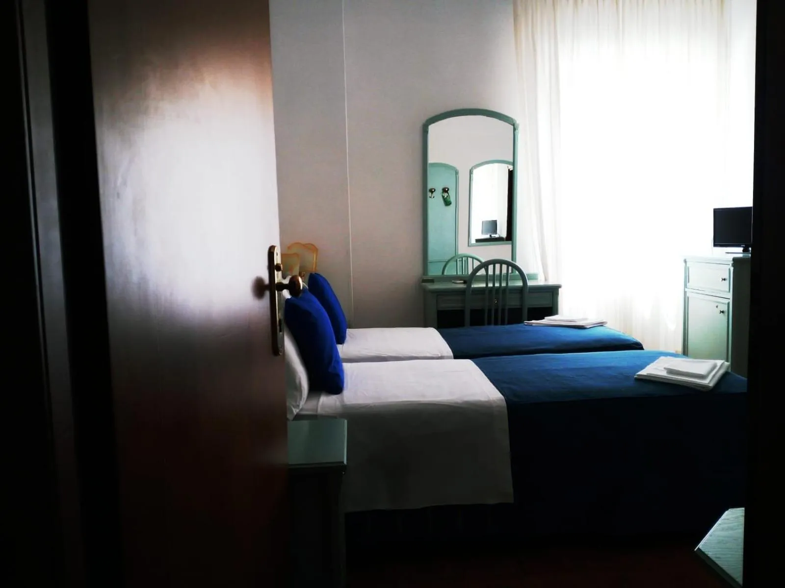 Bedroom, Bed in Hotel Mercede 2