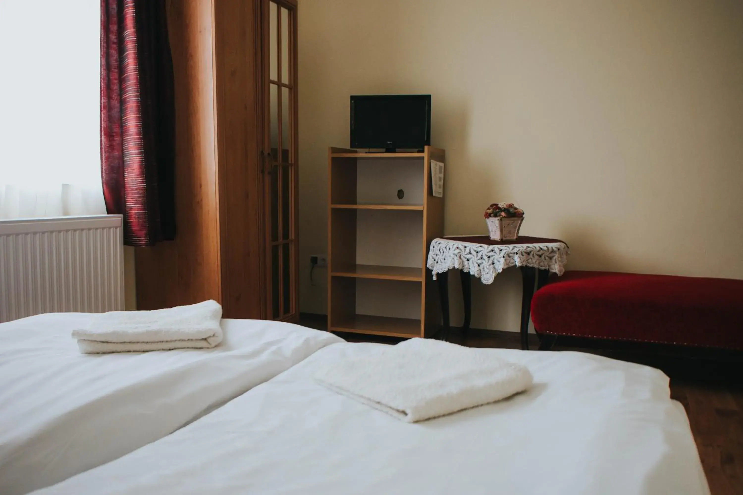 Triple Room with Bathroom in SZÉP KERT VENDÉGHÁZ Triple Room with Bathroom in SZÉP KERT VENDÉGHÁZ