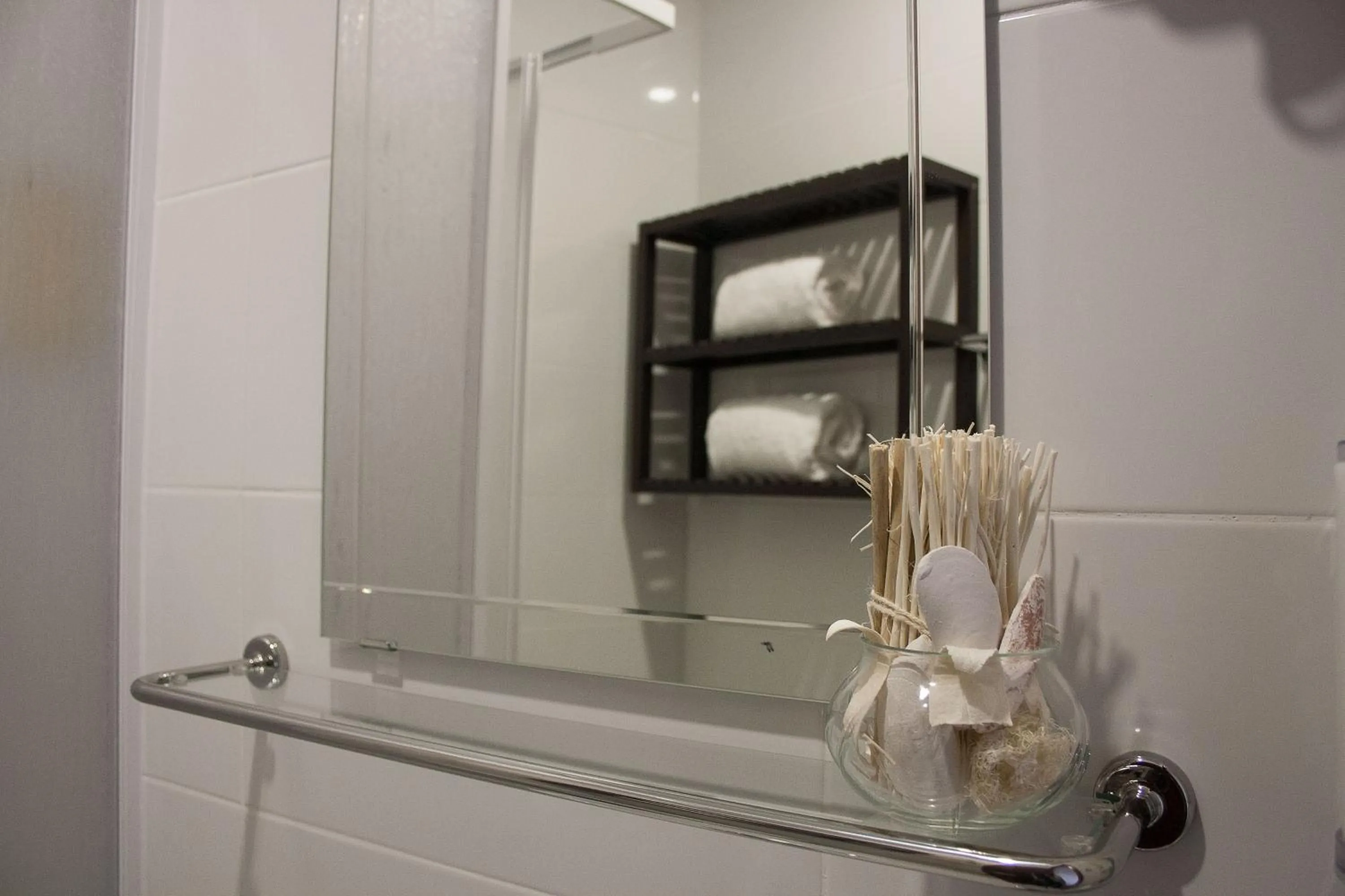 Bathroom in Nations Porto - Studios & Suites
