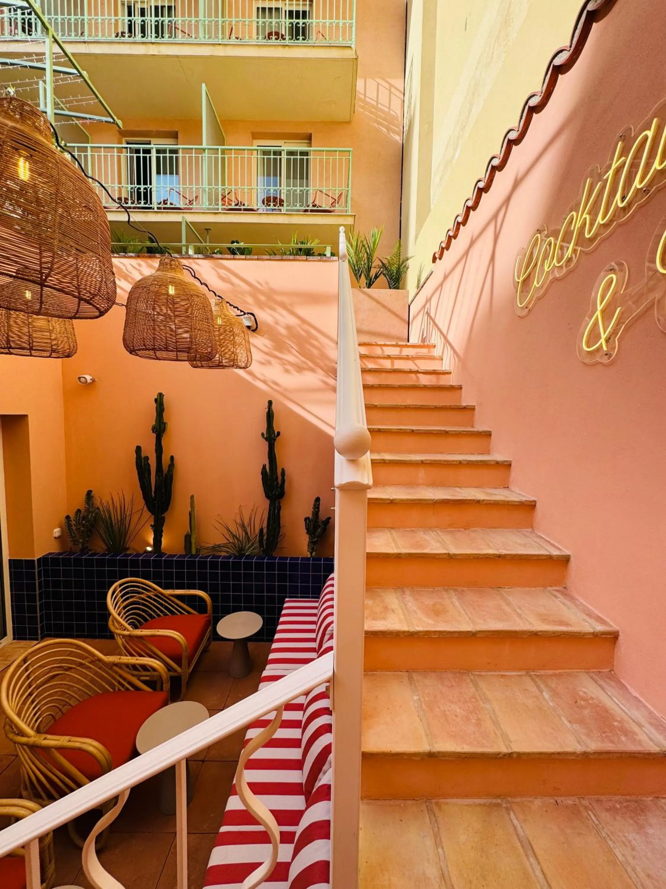 Day in Hôtel Gabriel