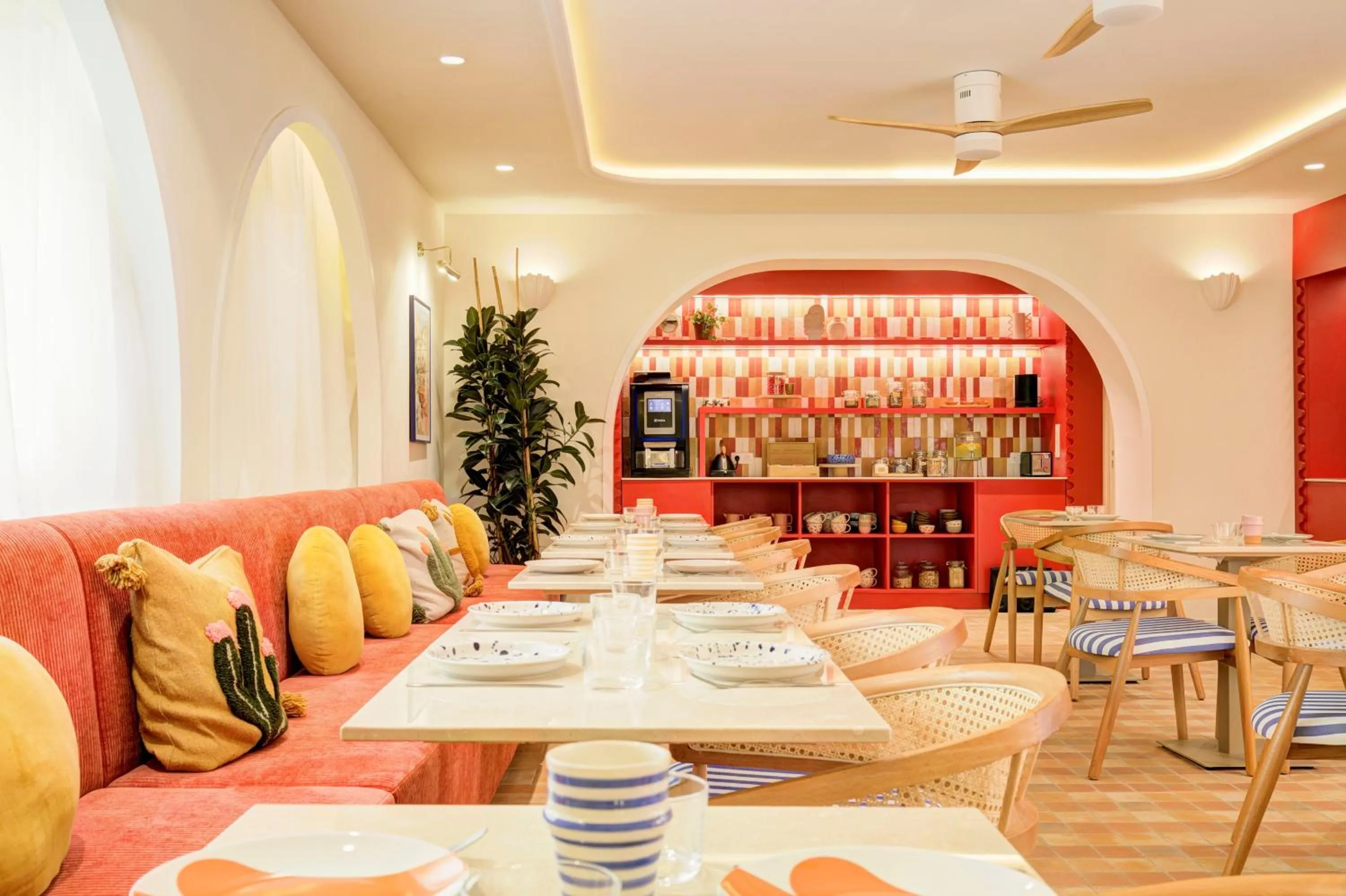 Restaurant/places to eat in Hôtel Gabriel