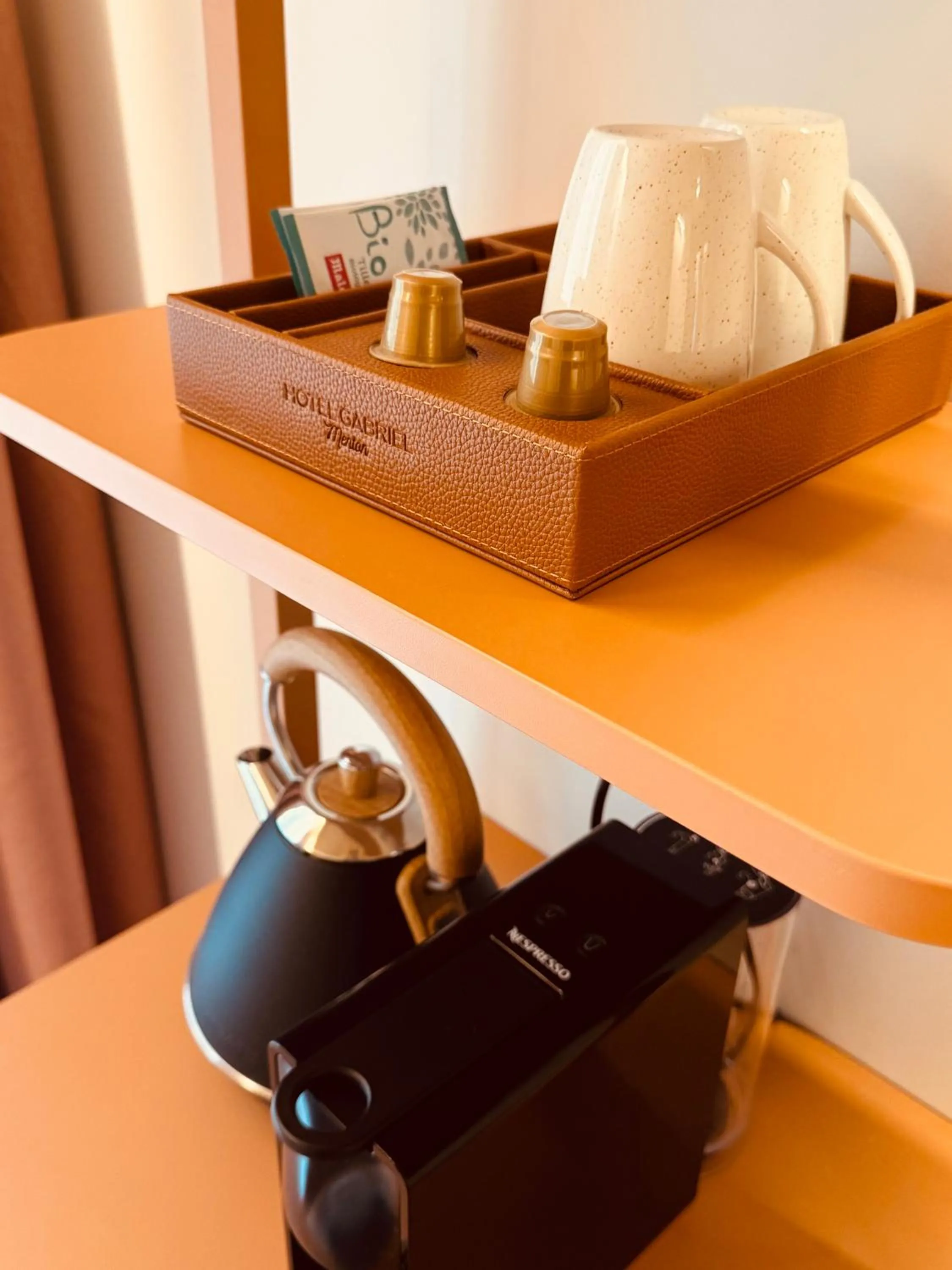 Coffee/tea facilities in Hôtel Gabriel