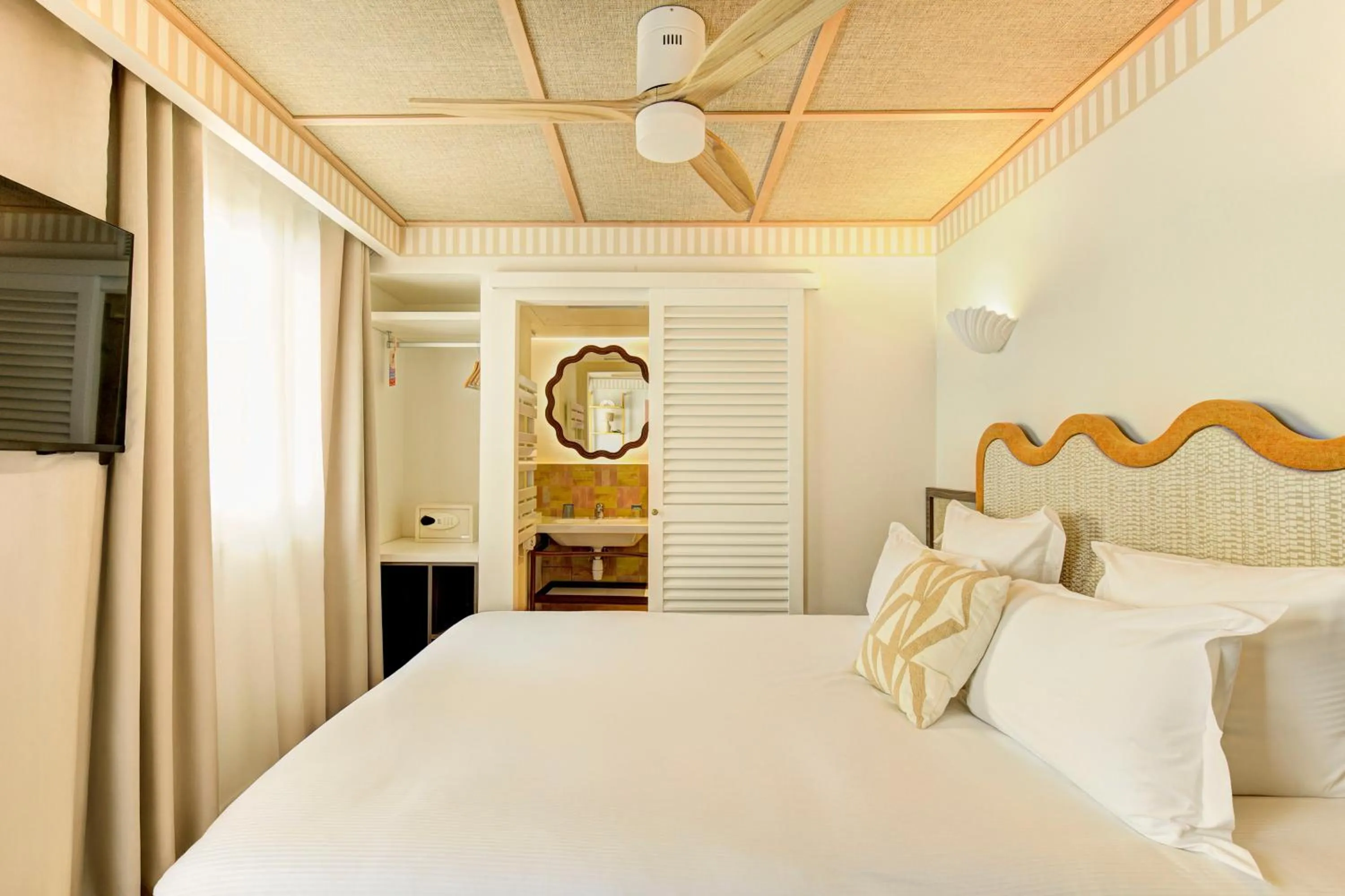 Bed in Hôtel Gabriel