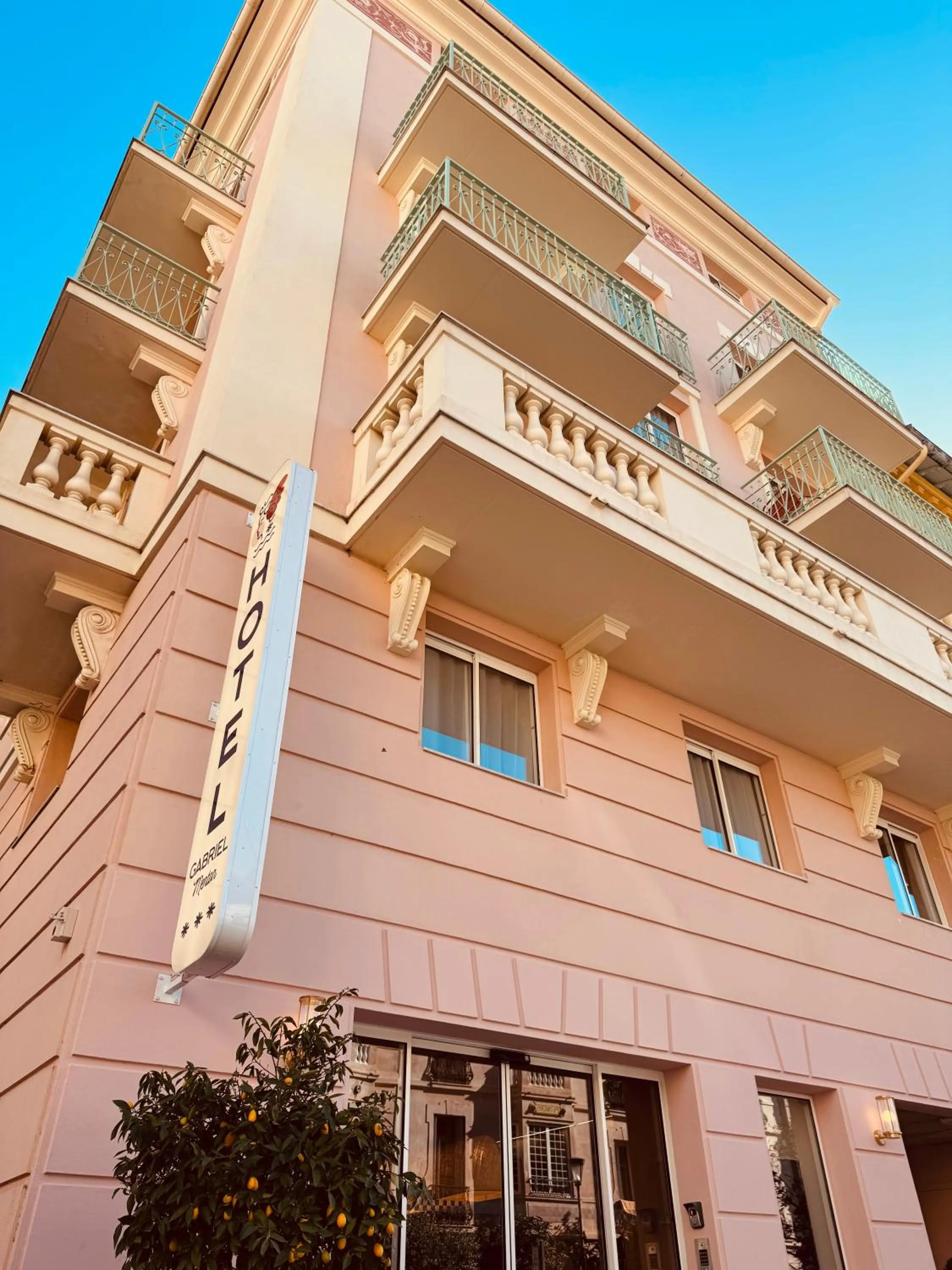 Property building in Hôtel Gabriel