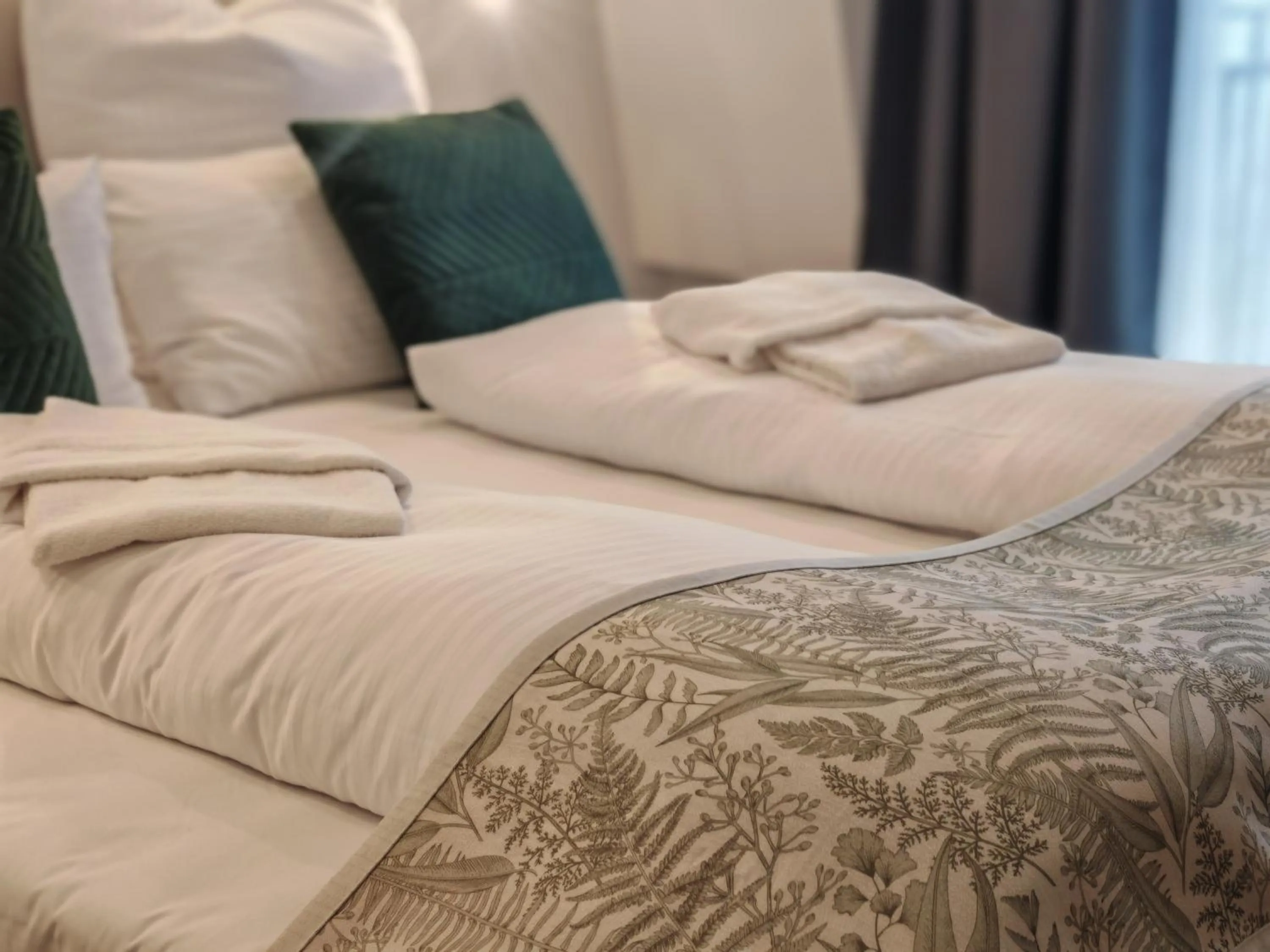 Bed in Strandhotel Buckow Resort & SPA gut-Hotels SEE