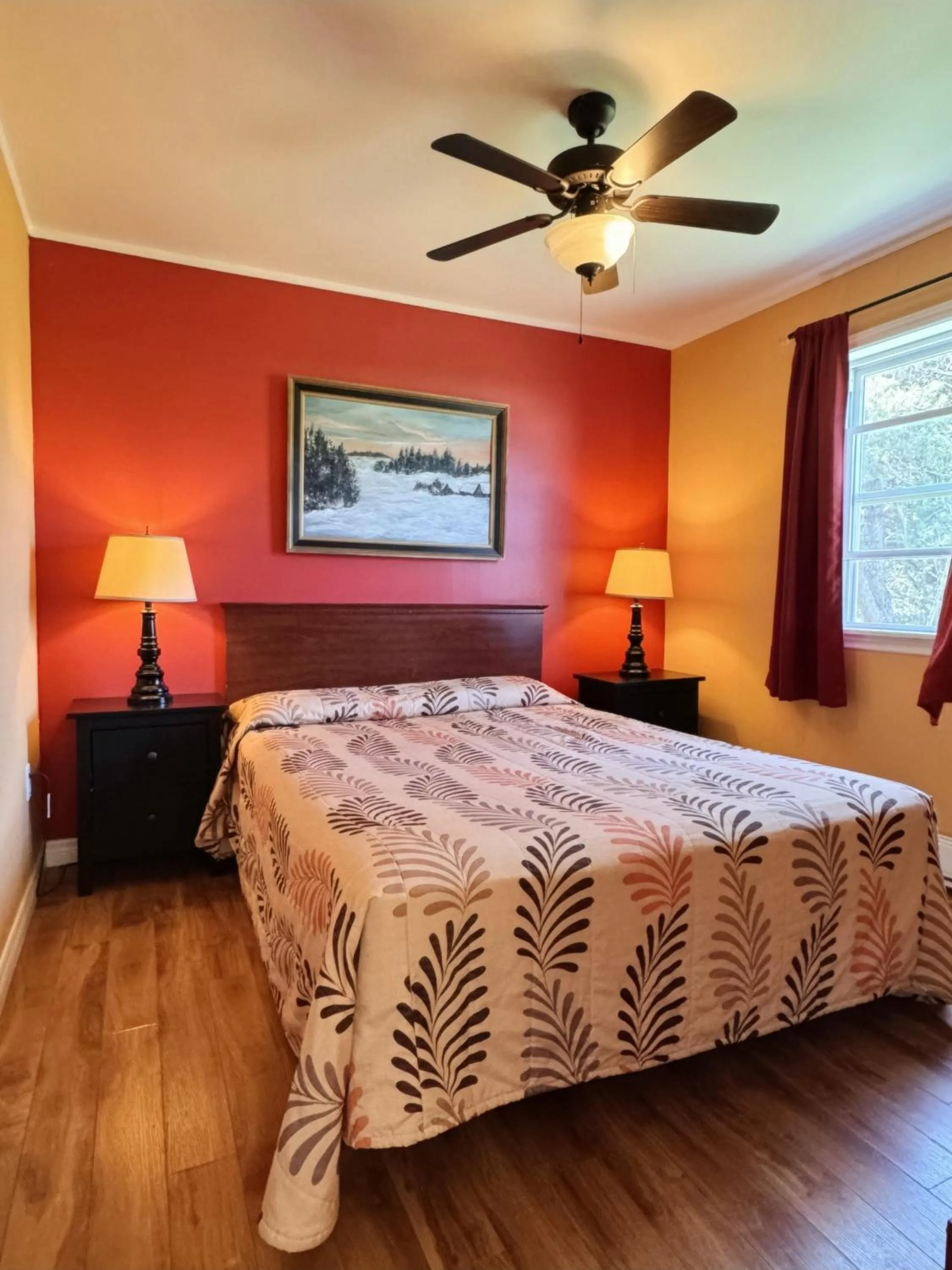 Bedroom, Bed in Fair Isle Motel