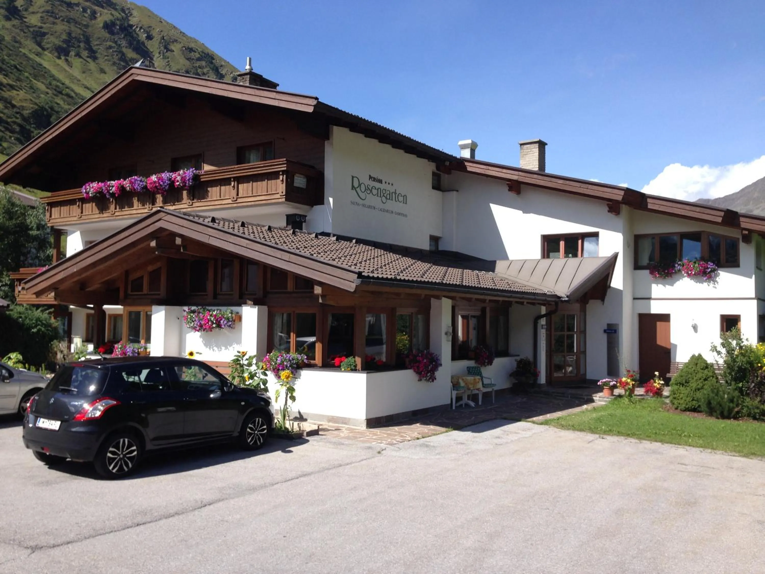 Property building in Appartement Rosengarten