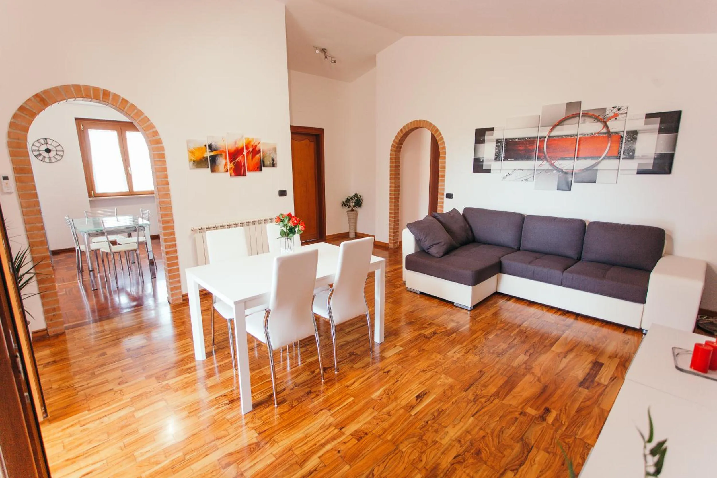 Living room in Domus Leonardo-Private Free Parking