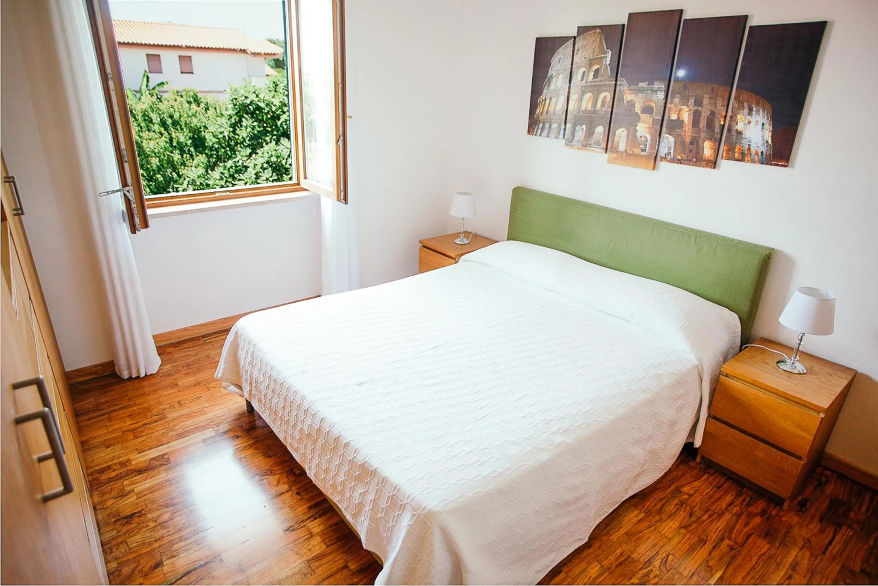 Bedroom, Bed in Domus Leonardo-Private Free Parking