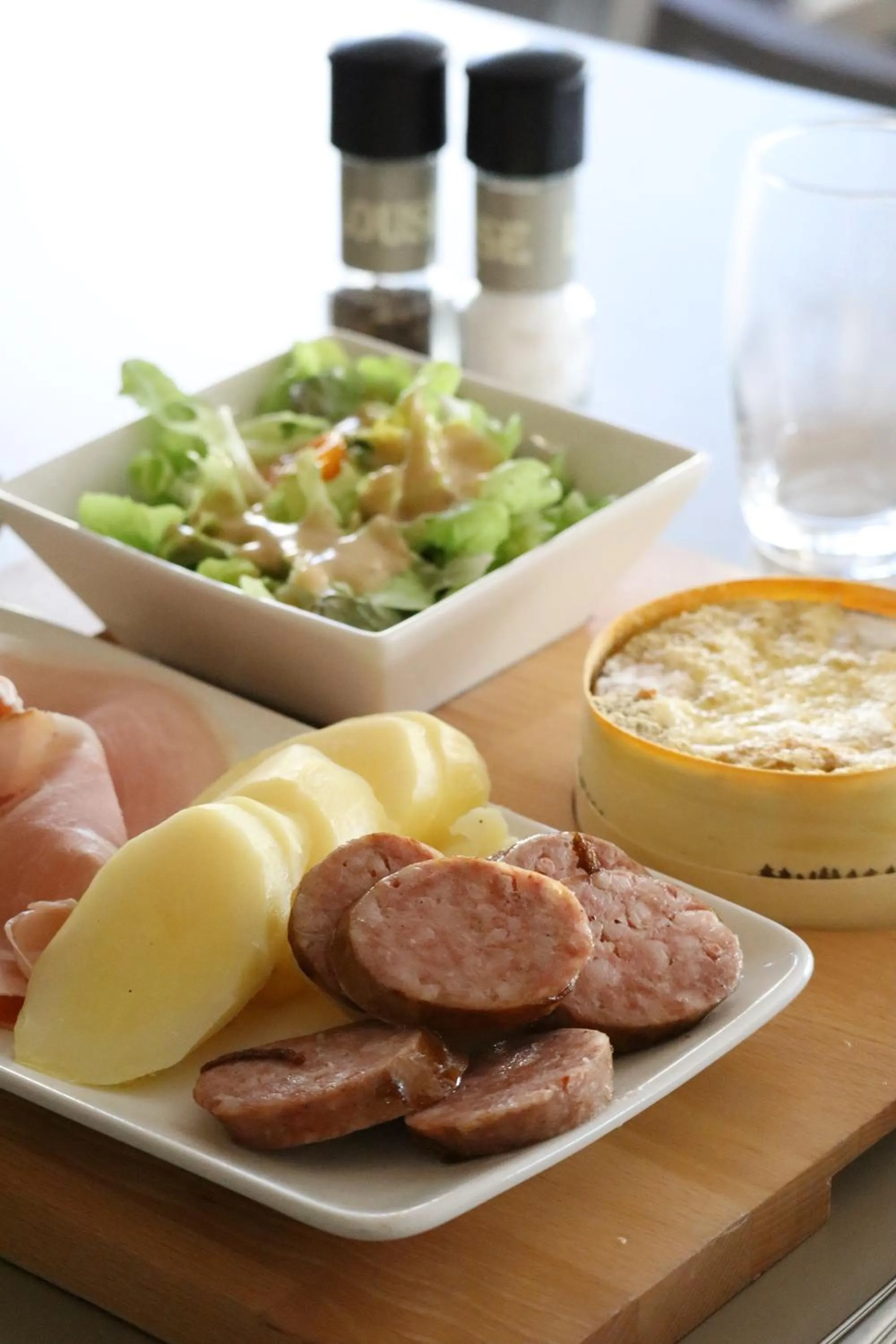 Hôtel Le Vouglans - Restaurant La Valouse