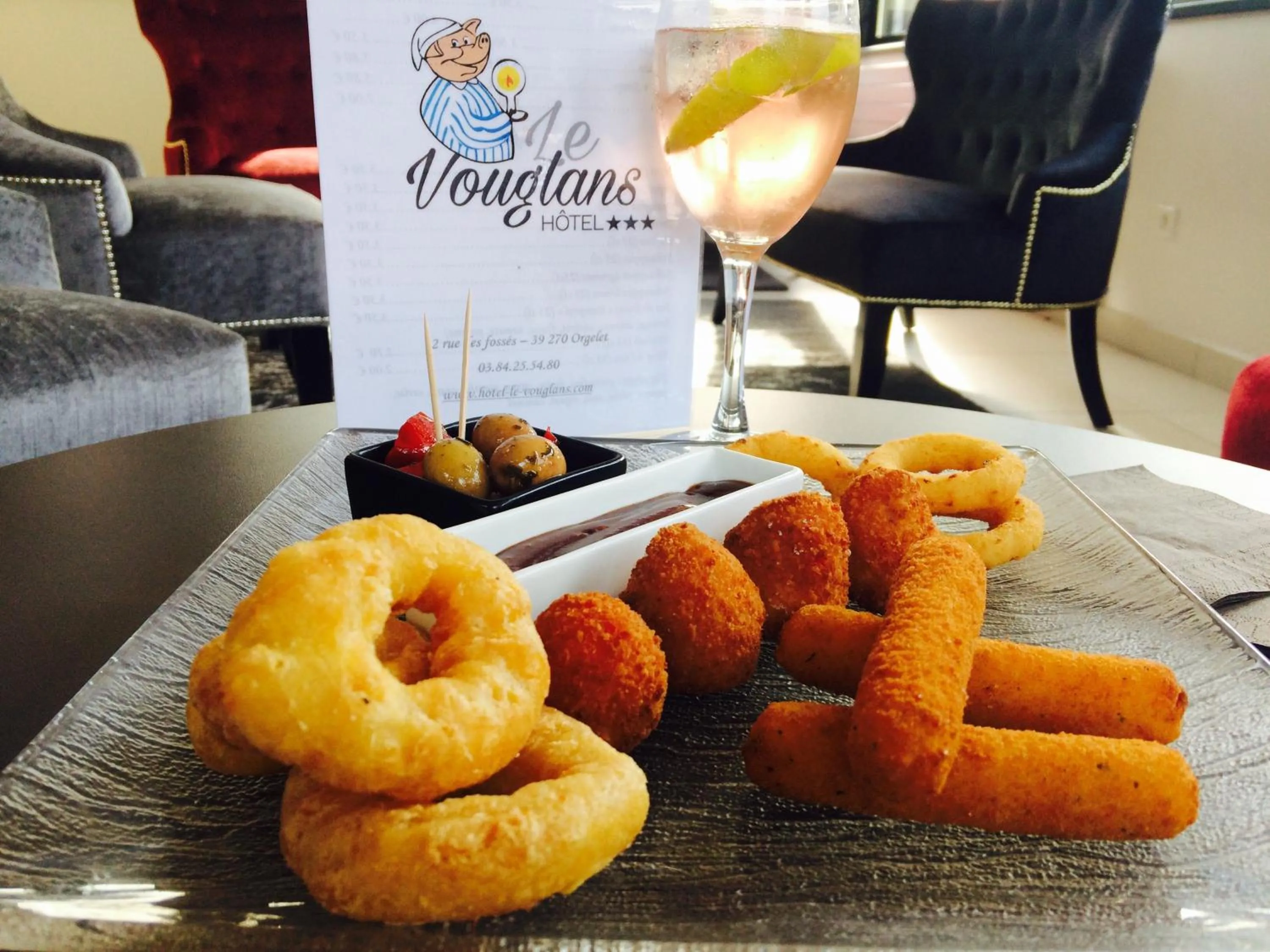 Balcony/Terrace in Hôtel Le Vouglans - Restaurant La Valouse