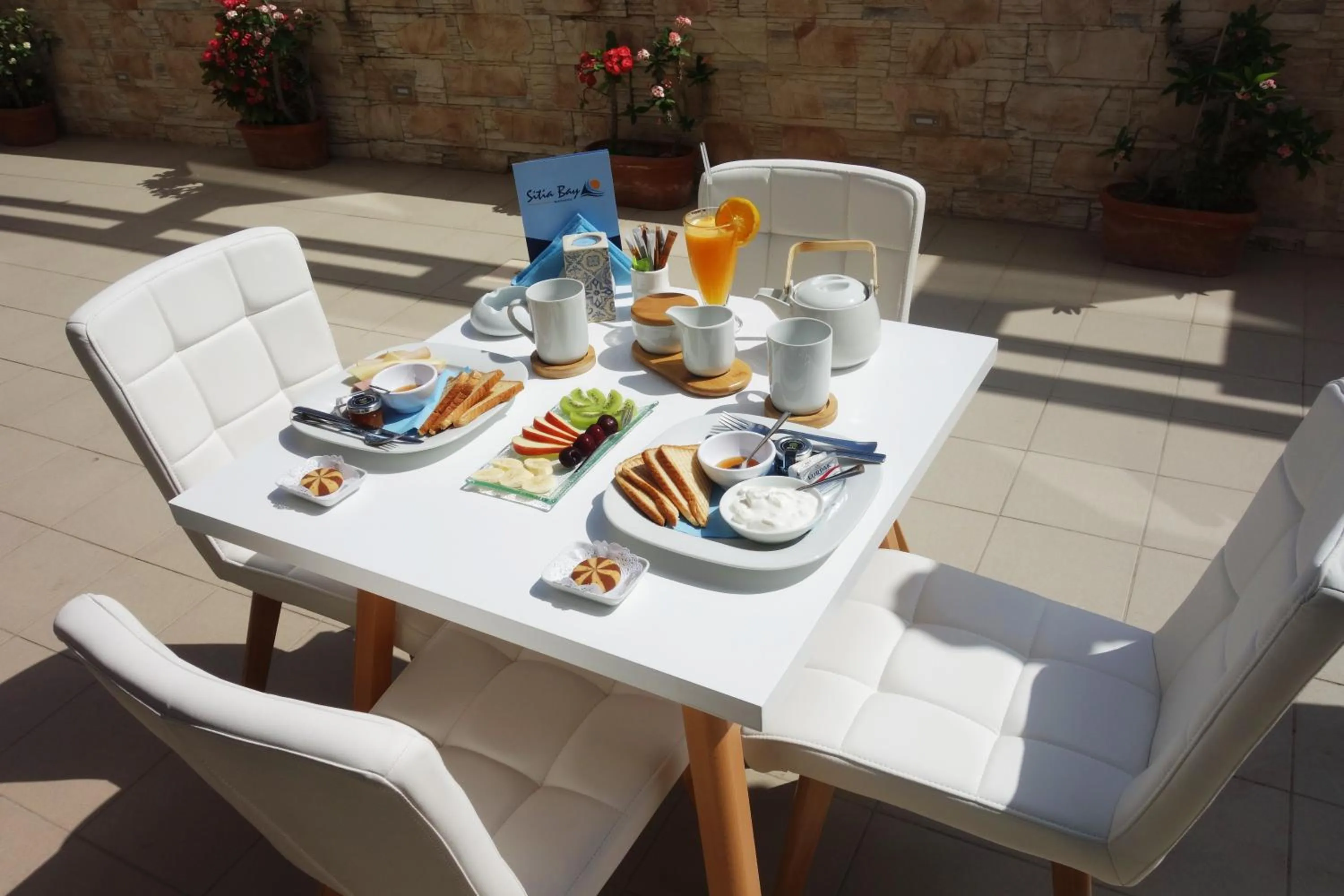 Restaurant/places to eat in Sitia Bay