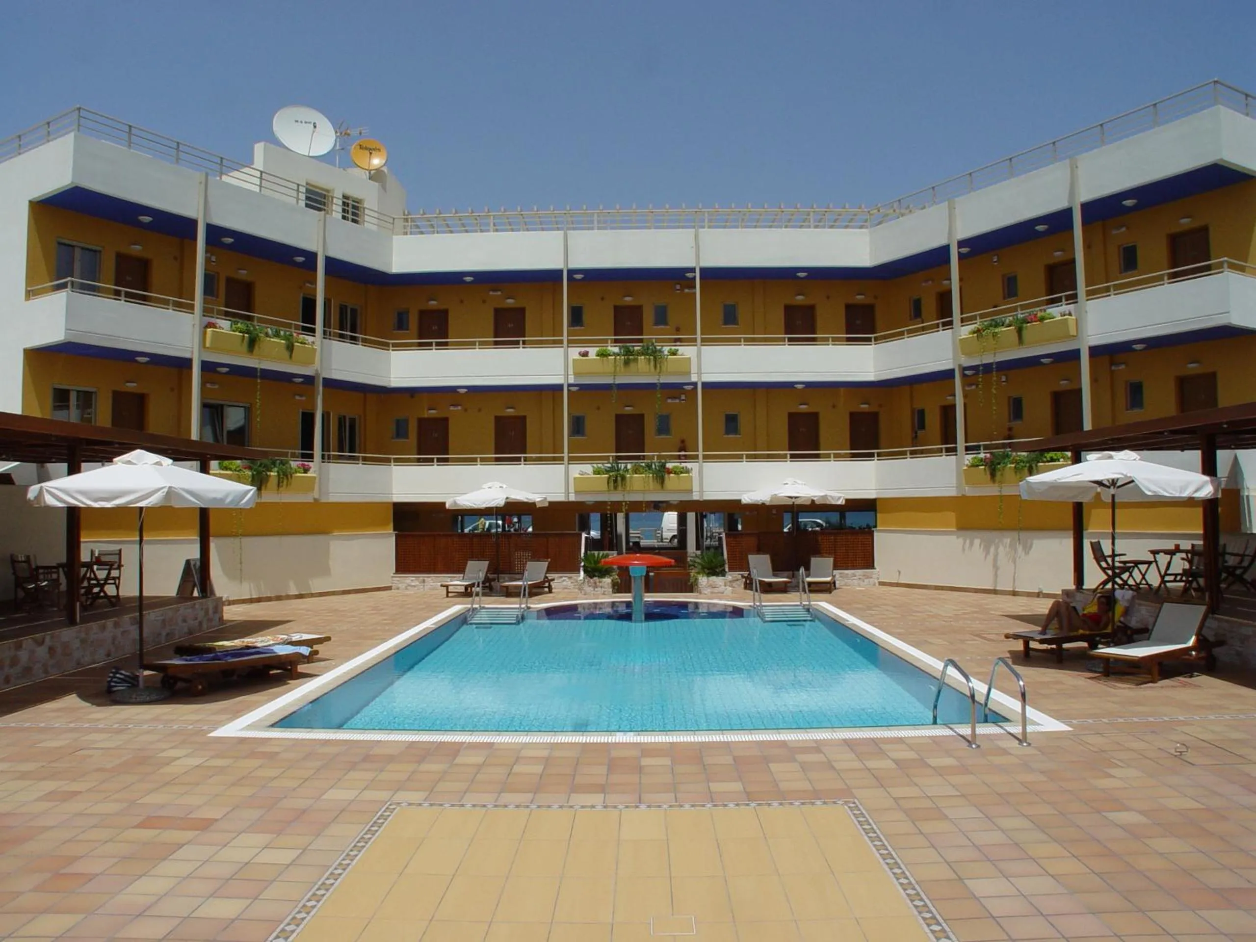 Facade/entrance in Sitia Bay