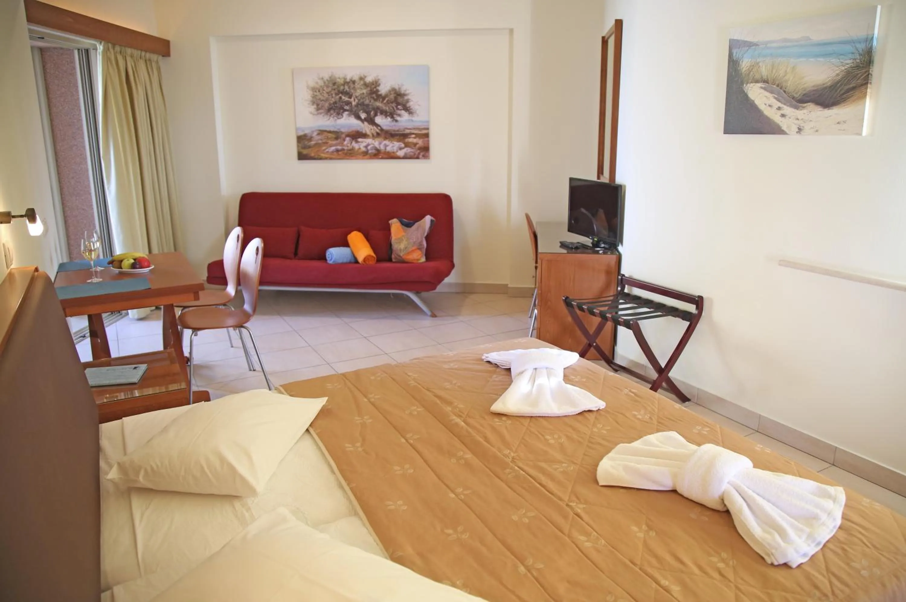 Living room, Bed in Sitia Bay