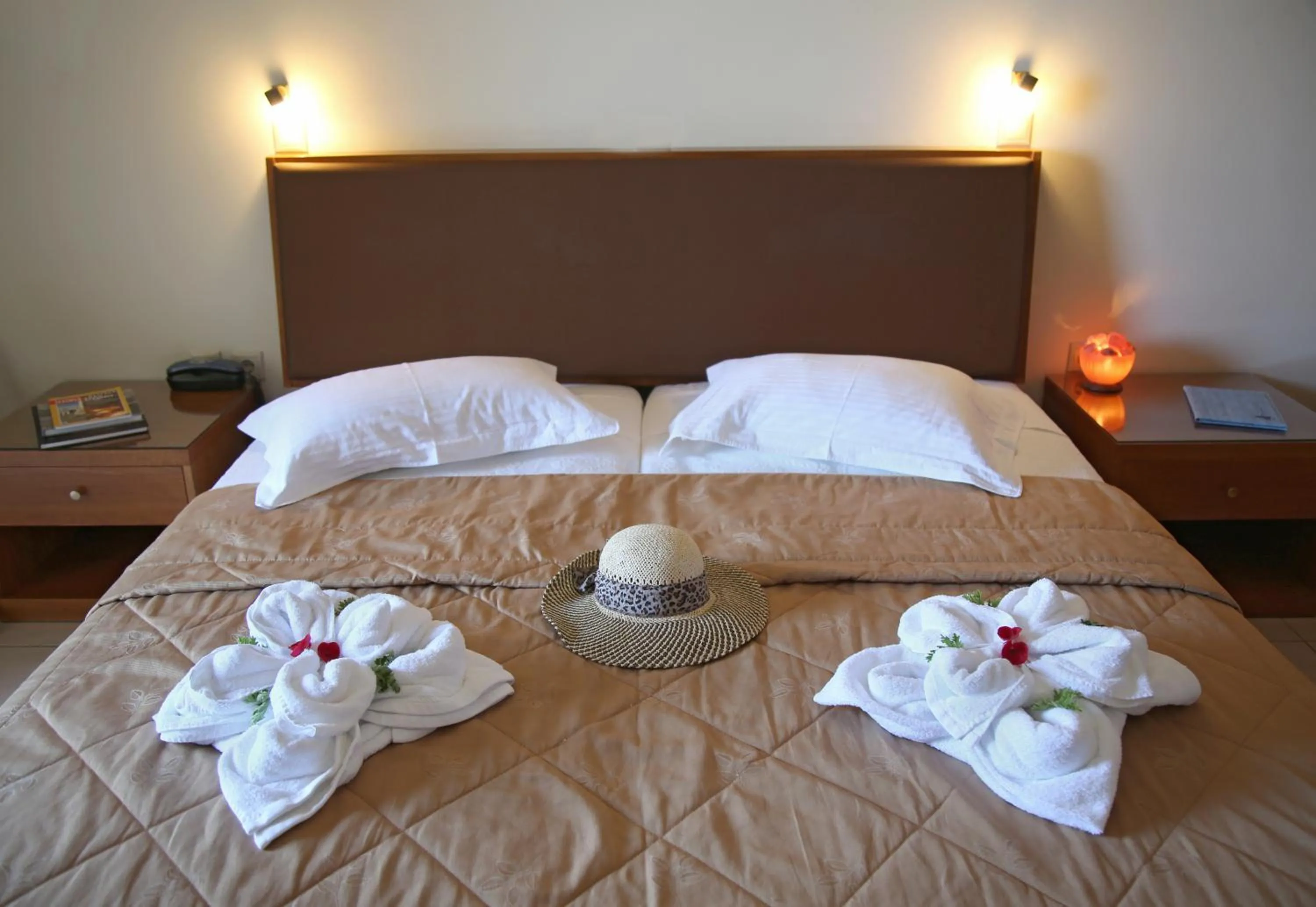 Bedroom, Bed in Sitia Bay