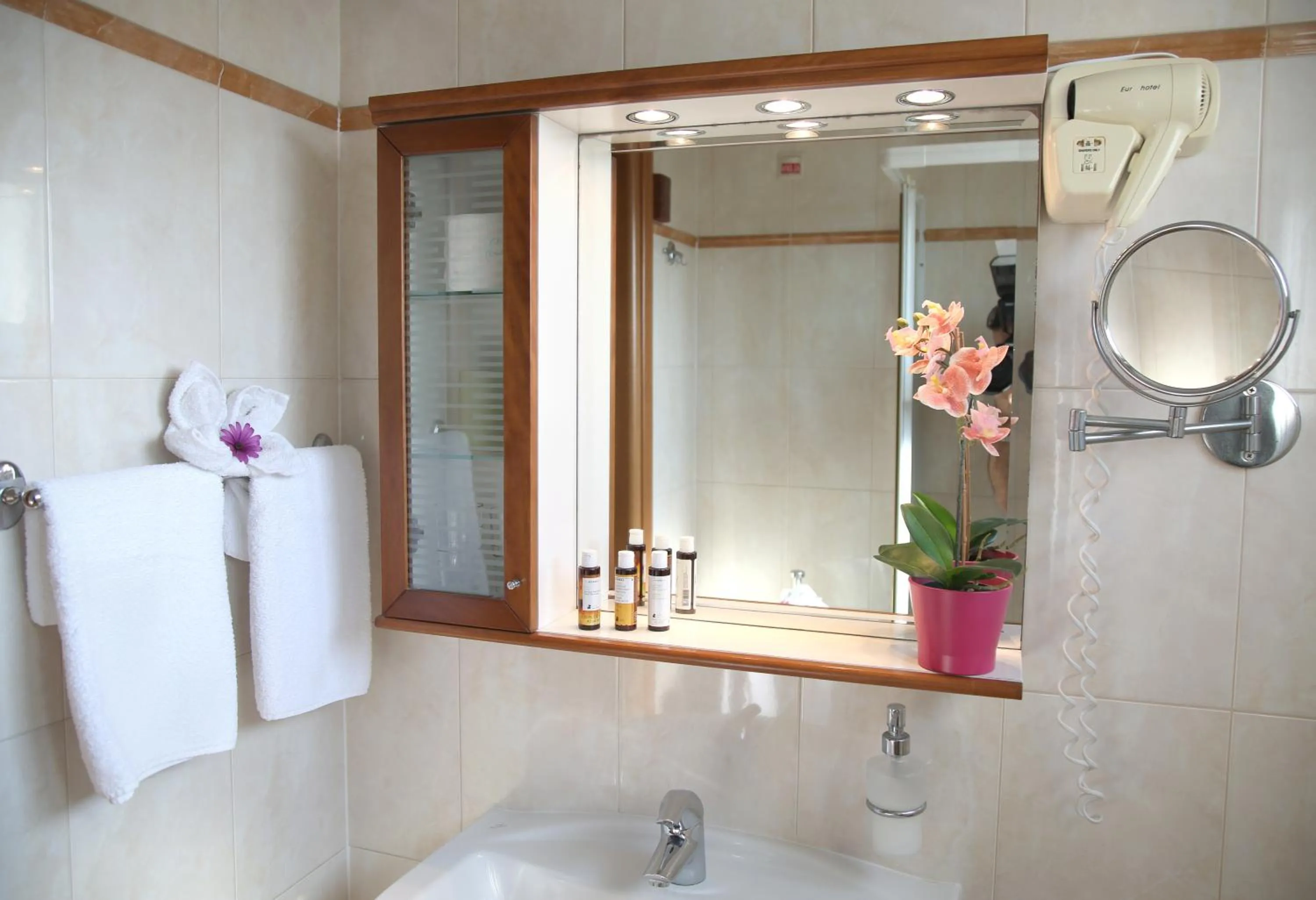 Bathroom in Sitia Bay