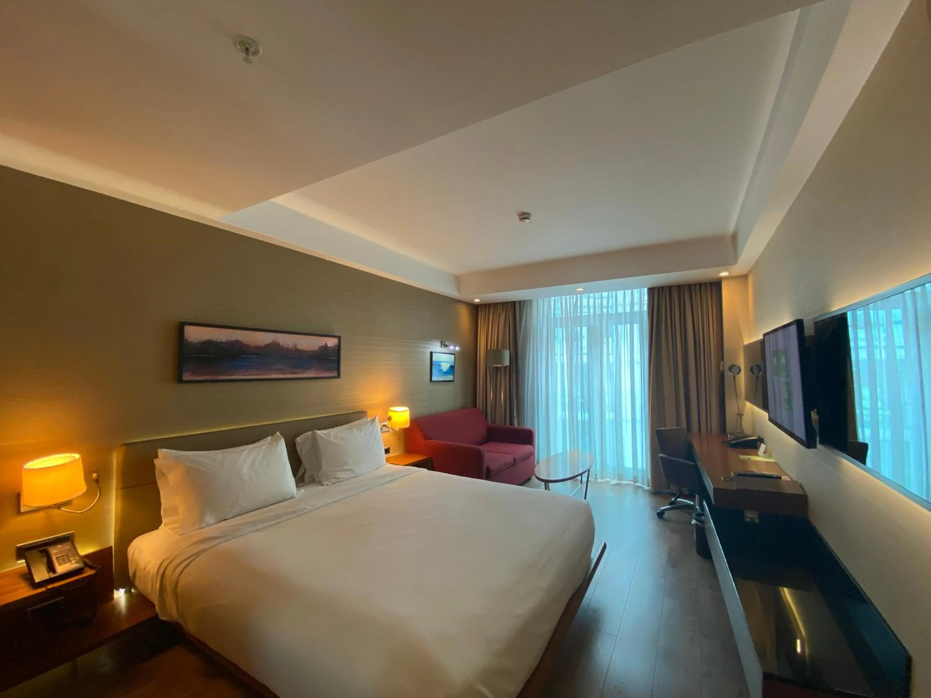 Photo of the whole room, Bed in DoubleTree By Hilton Istanbul - Old Town