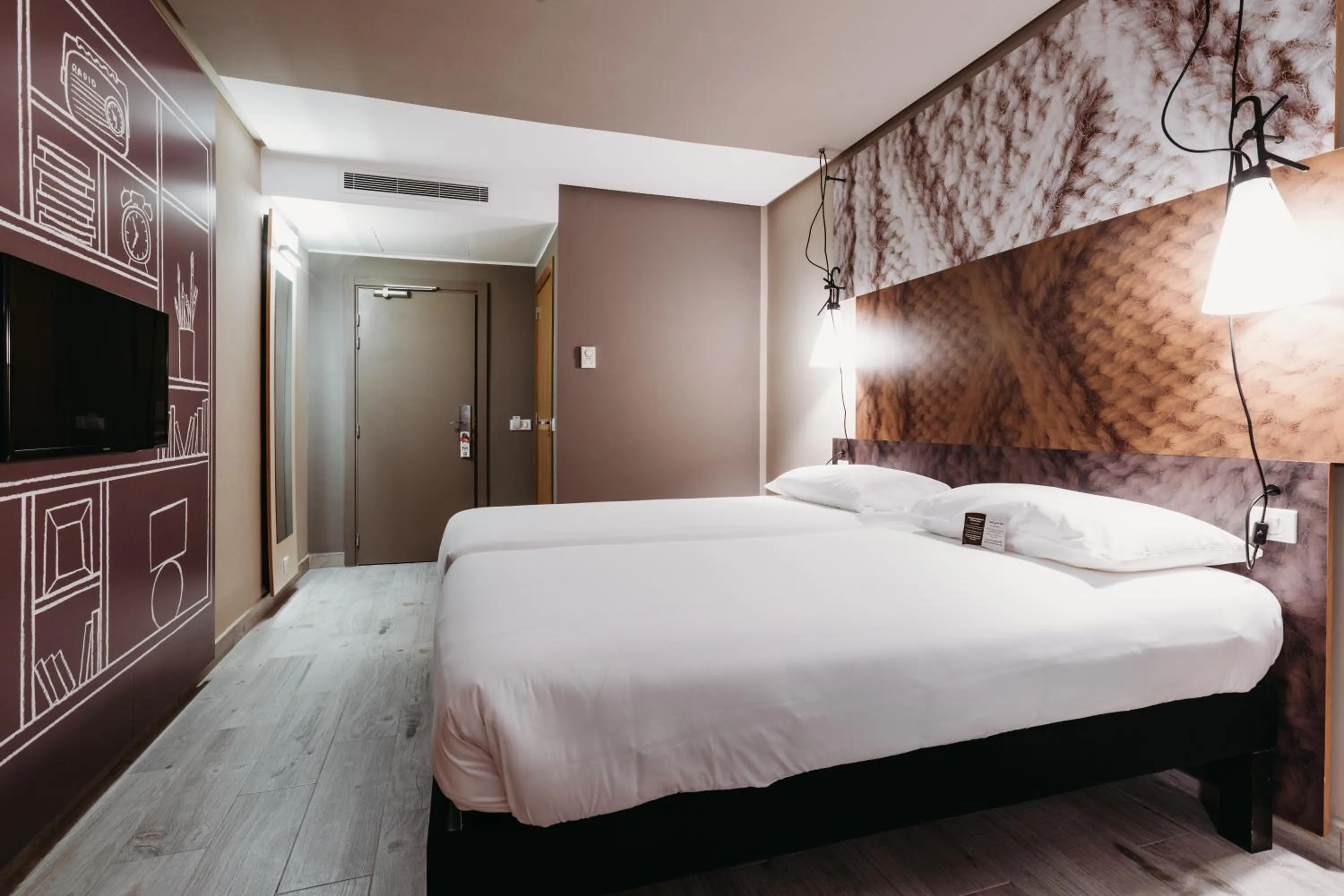 Bed in Ibis Mohammedia