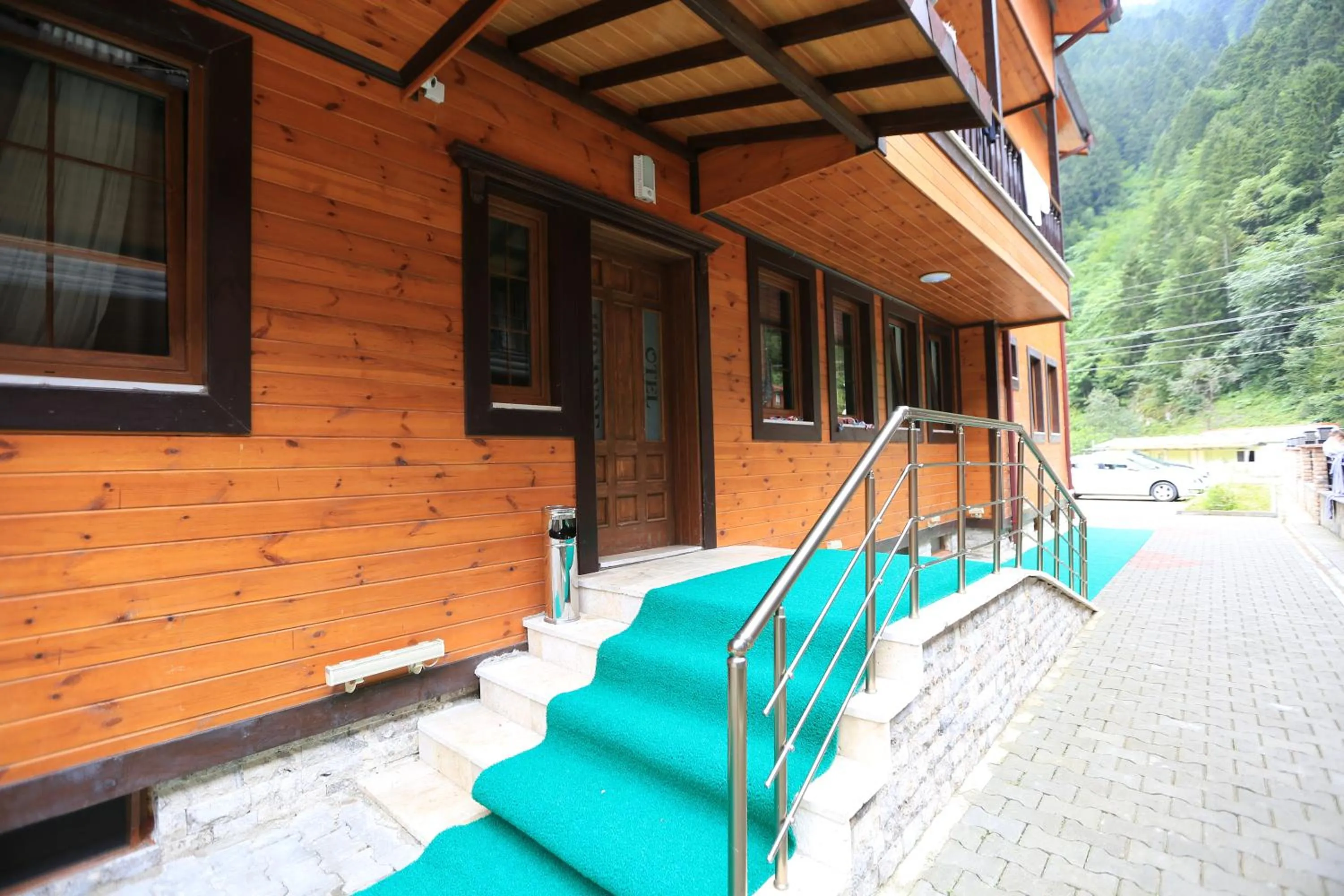 Facade/entrance in Hirande Uzungöl