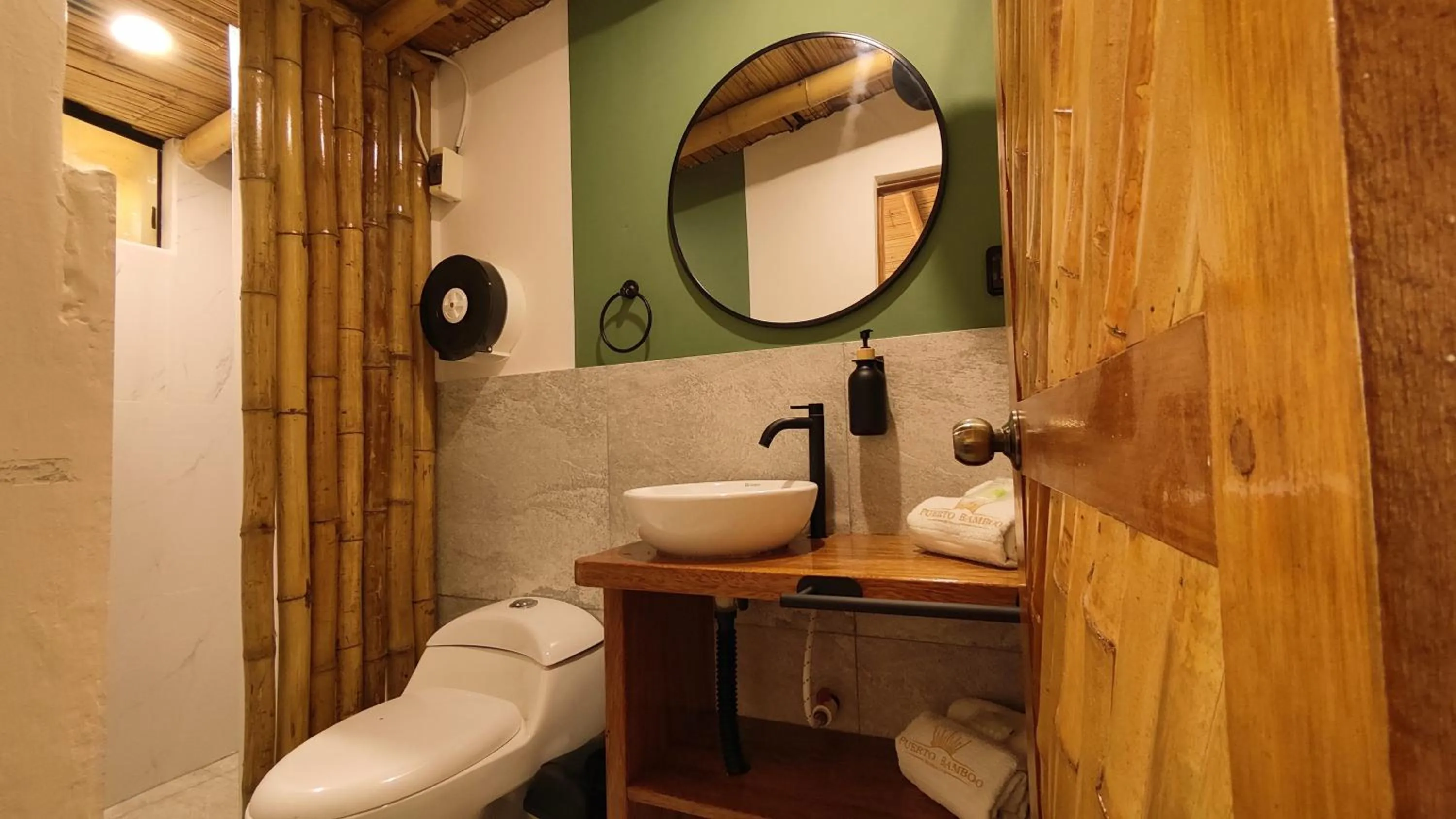Bathroom in Puerto Bamboo