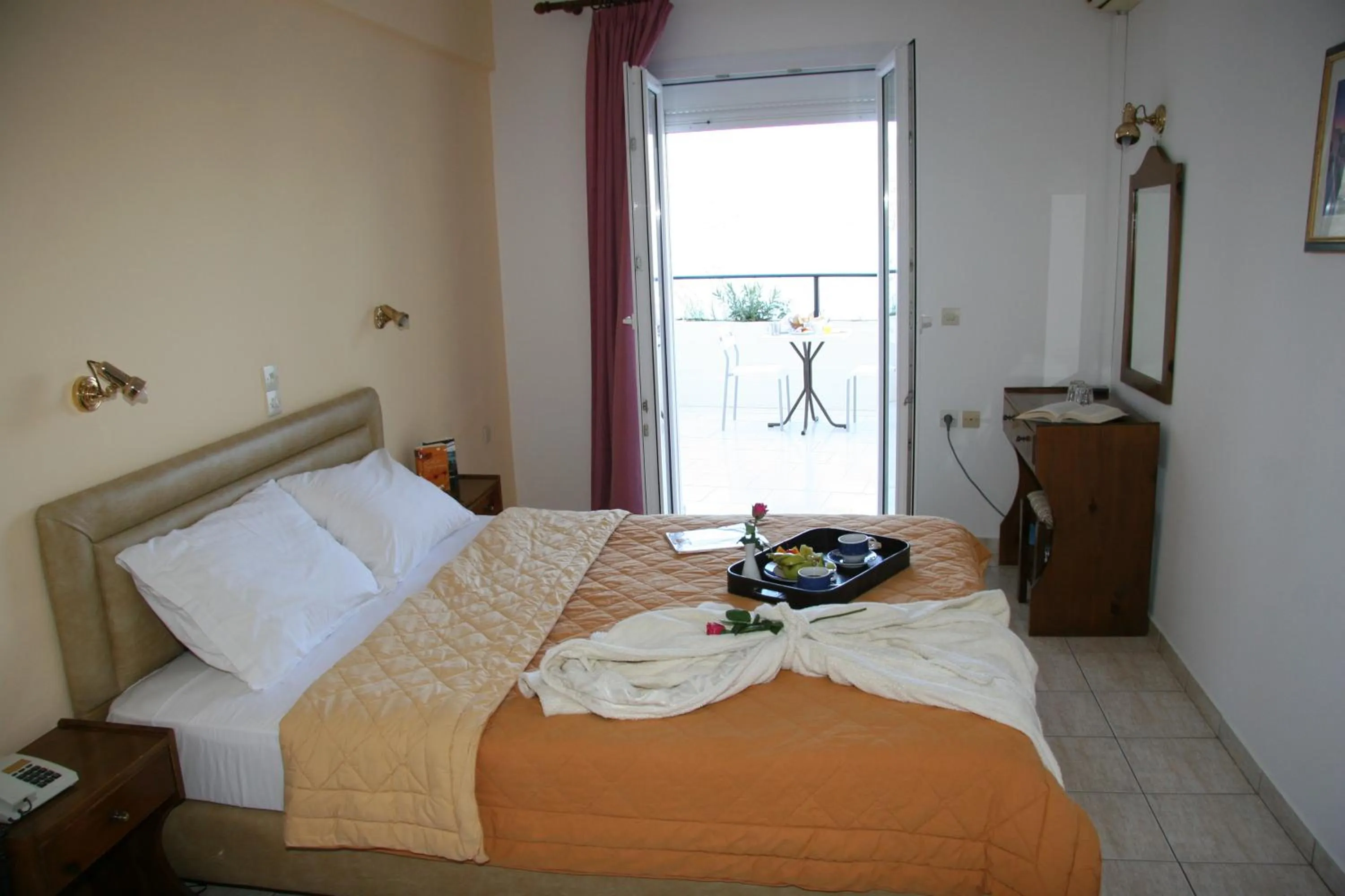 Bed in Samos Bay Hotel by Gagou Beach
