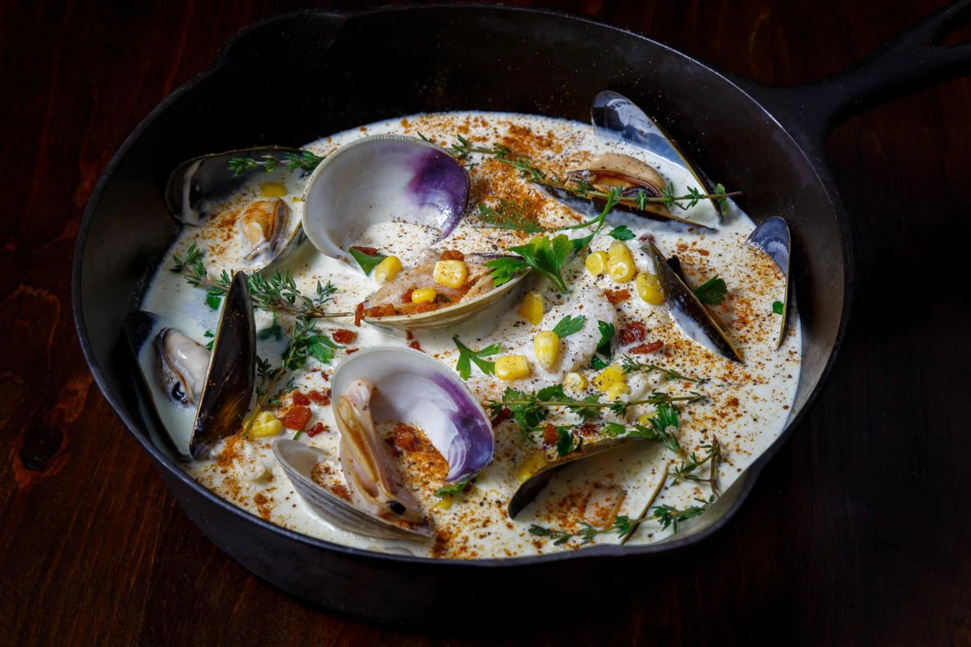 Restaurant/places to eat in East Wind Inn & Suites