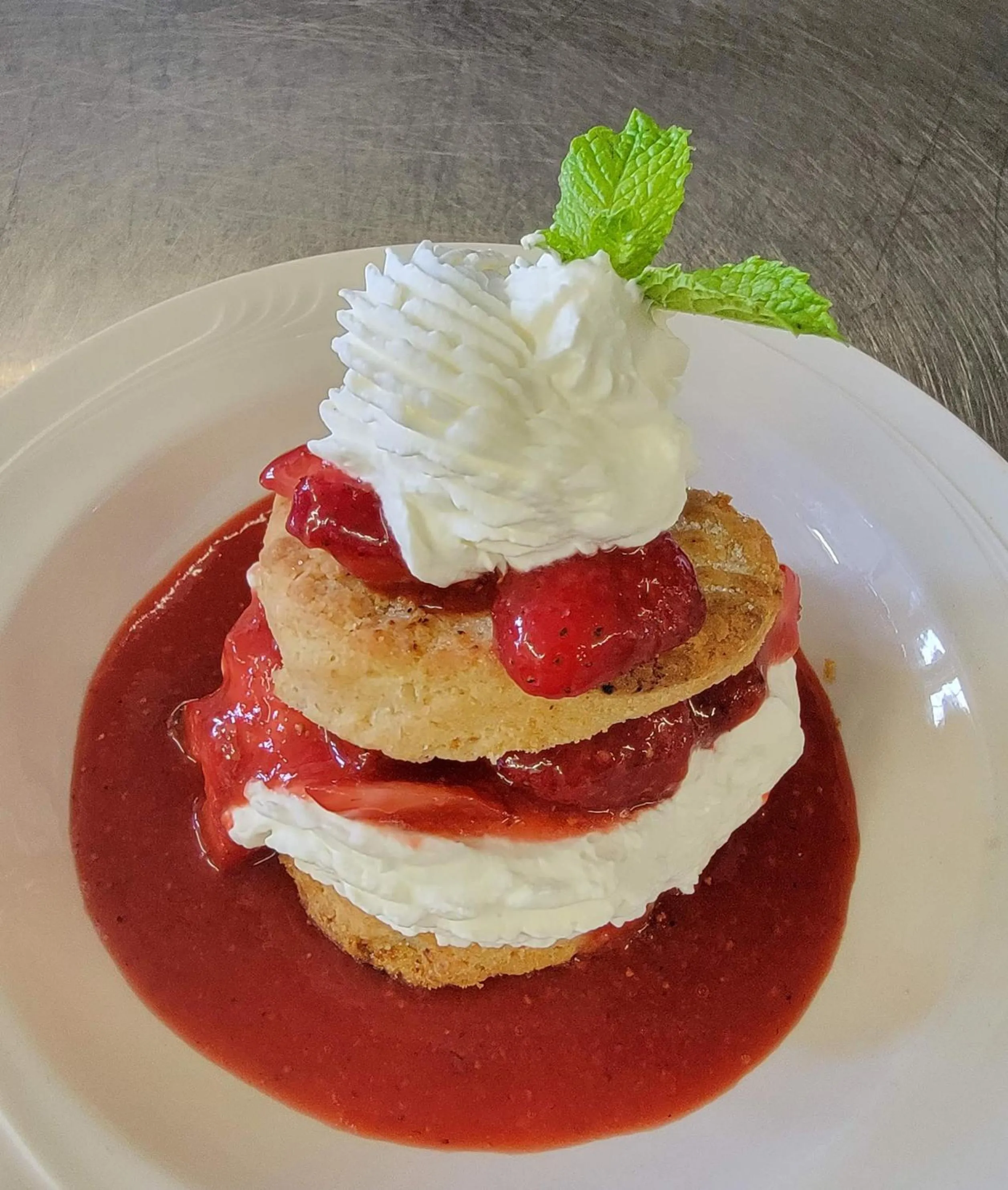 Food and drinks in East Wind Inn & Suites