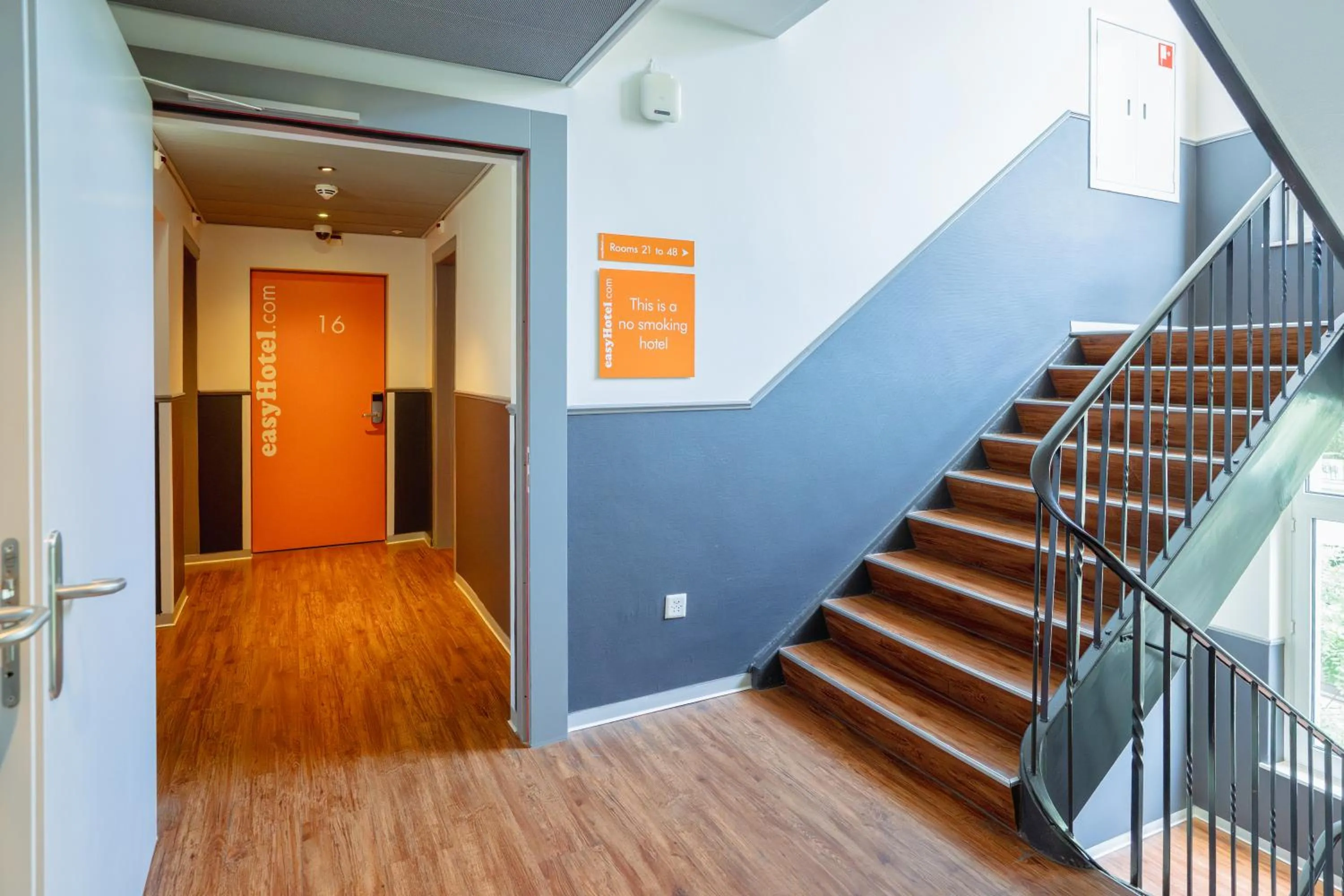Property building in easyHotel Zürich City Centre