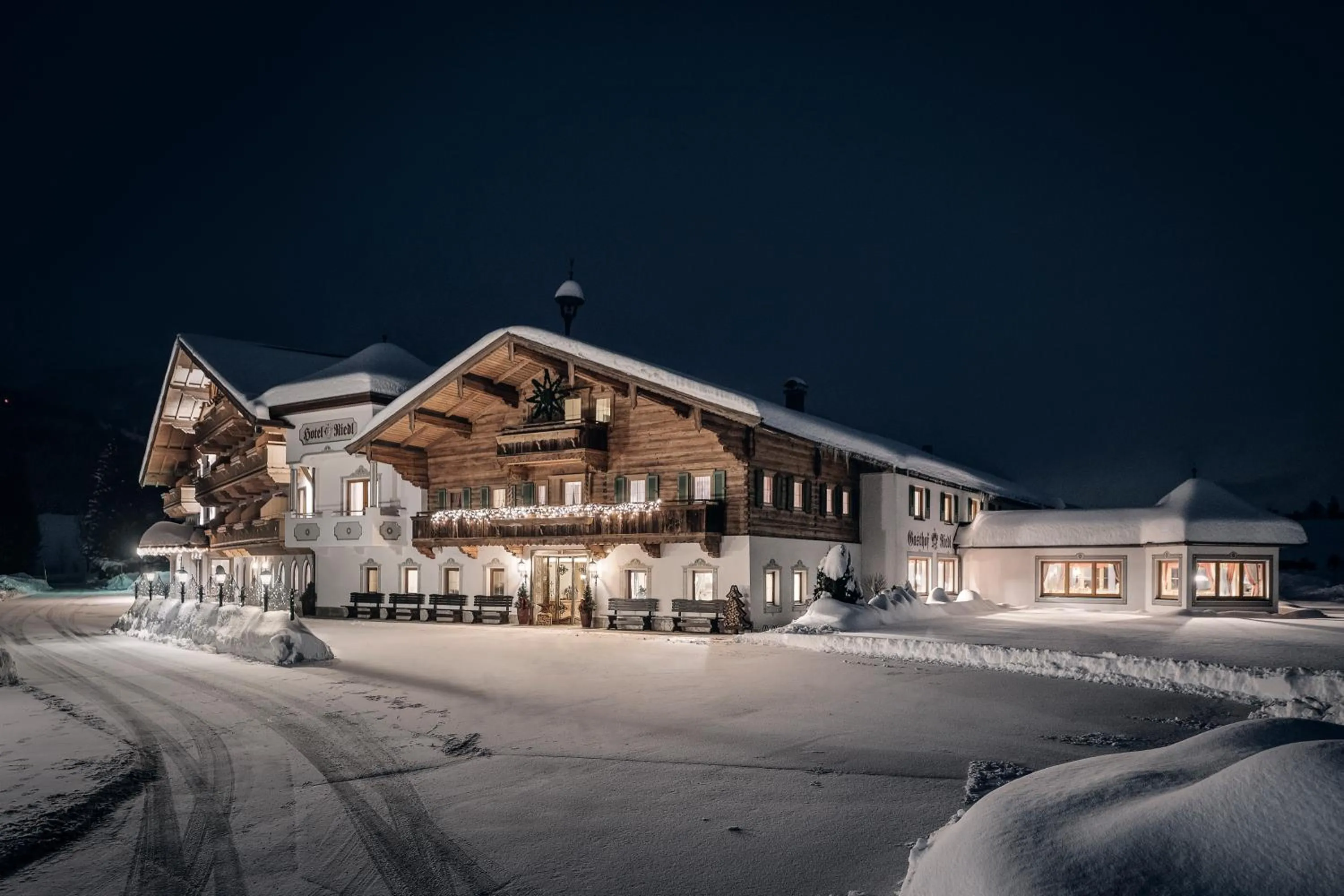 Property building in Hotel Riedl