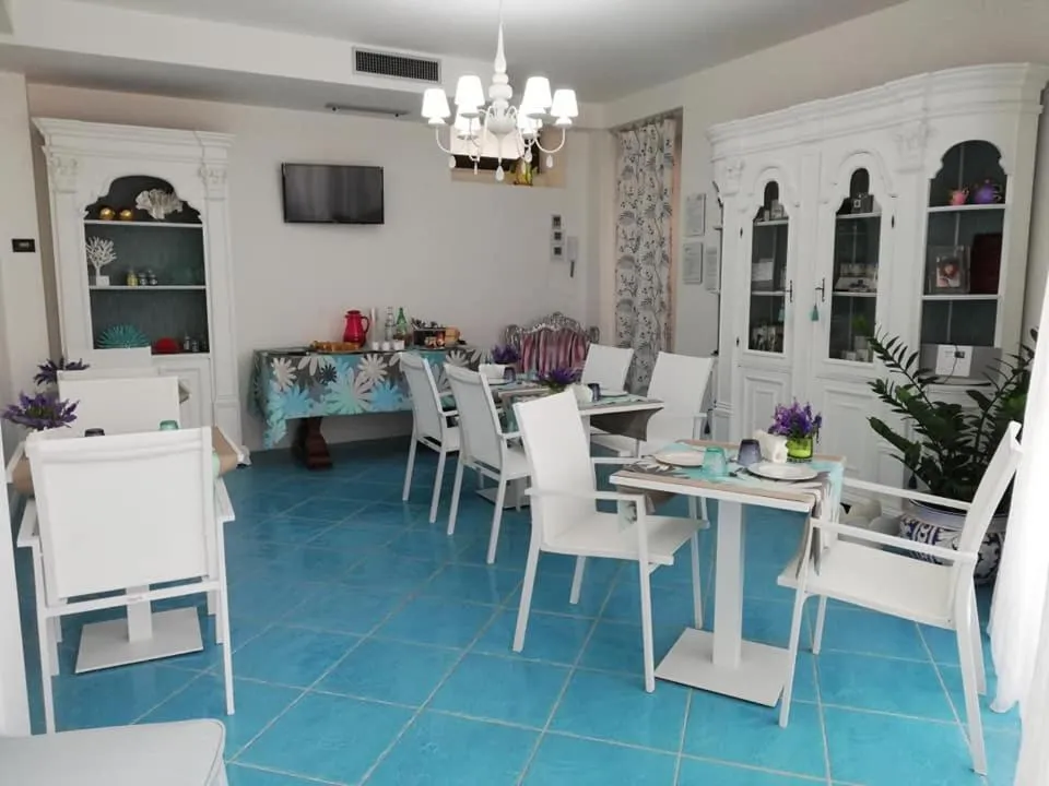 Italian breakfast in Le Vele