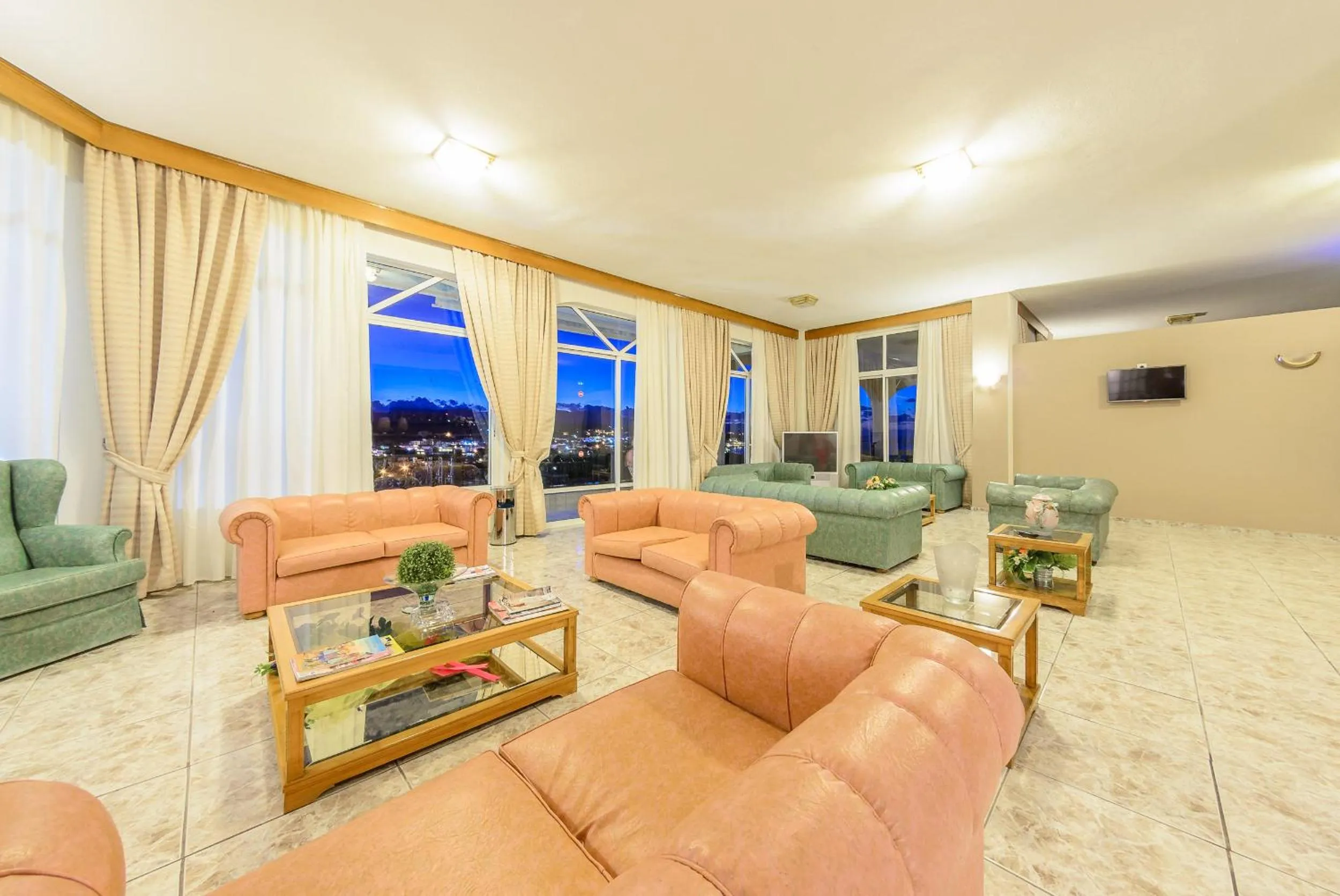 Facade/entrance in Zante Palace