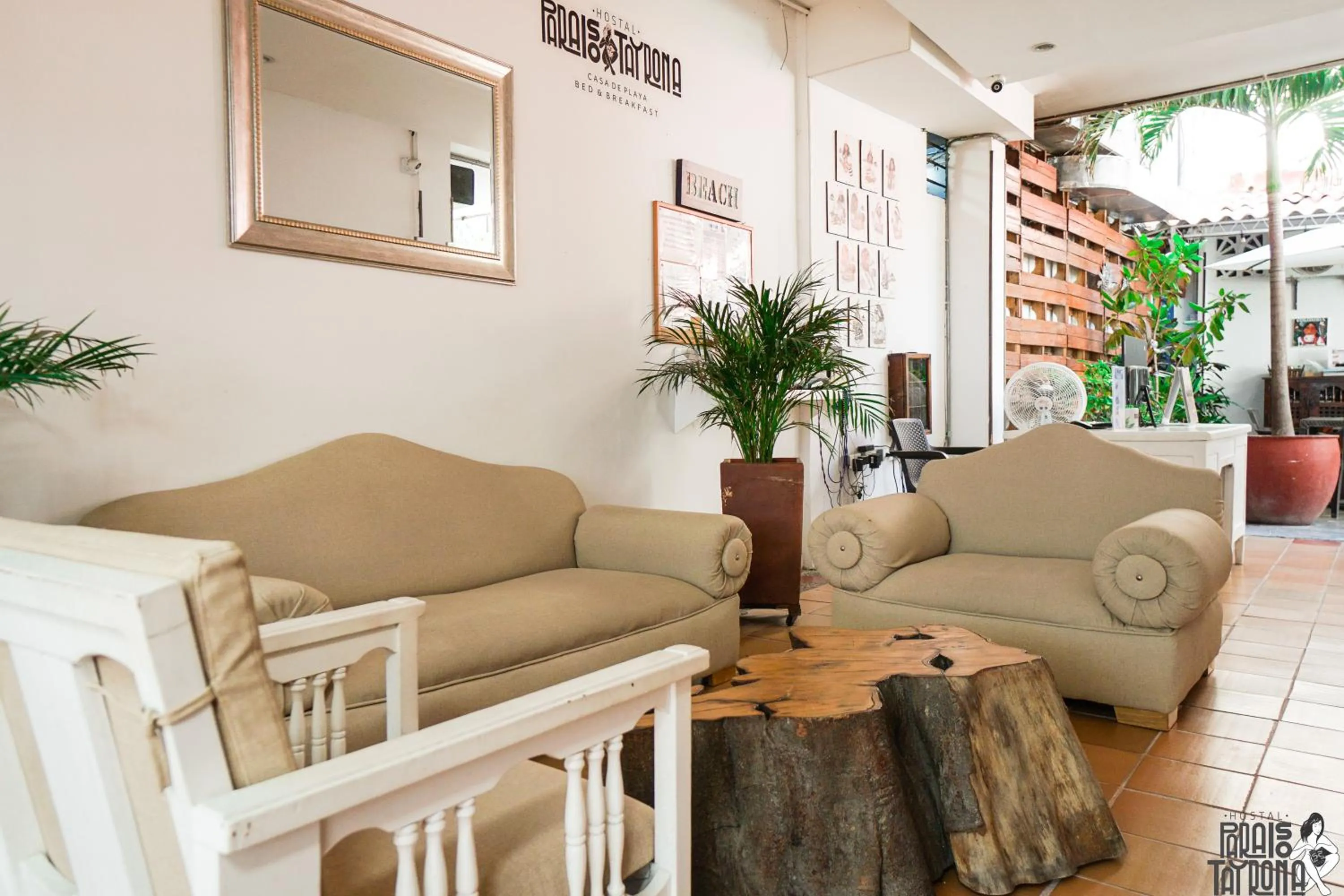 Living room in Hostal Paraiso Tayrona