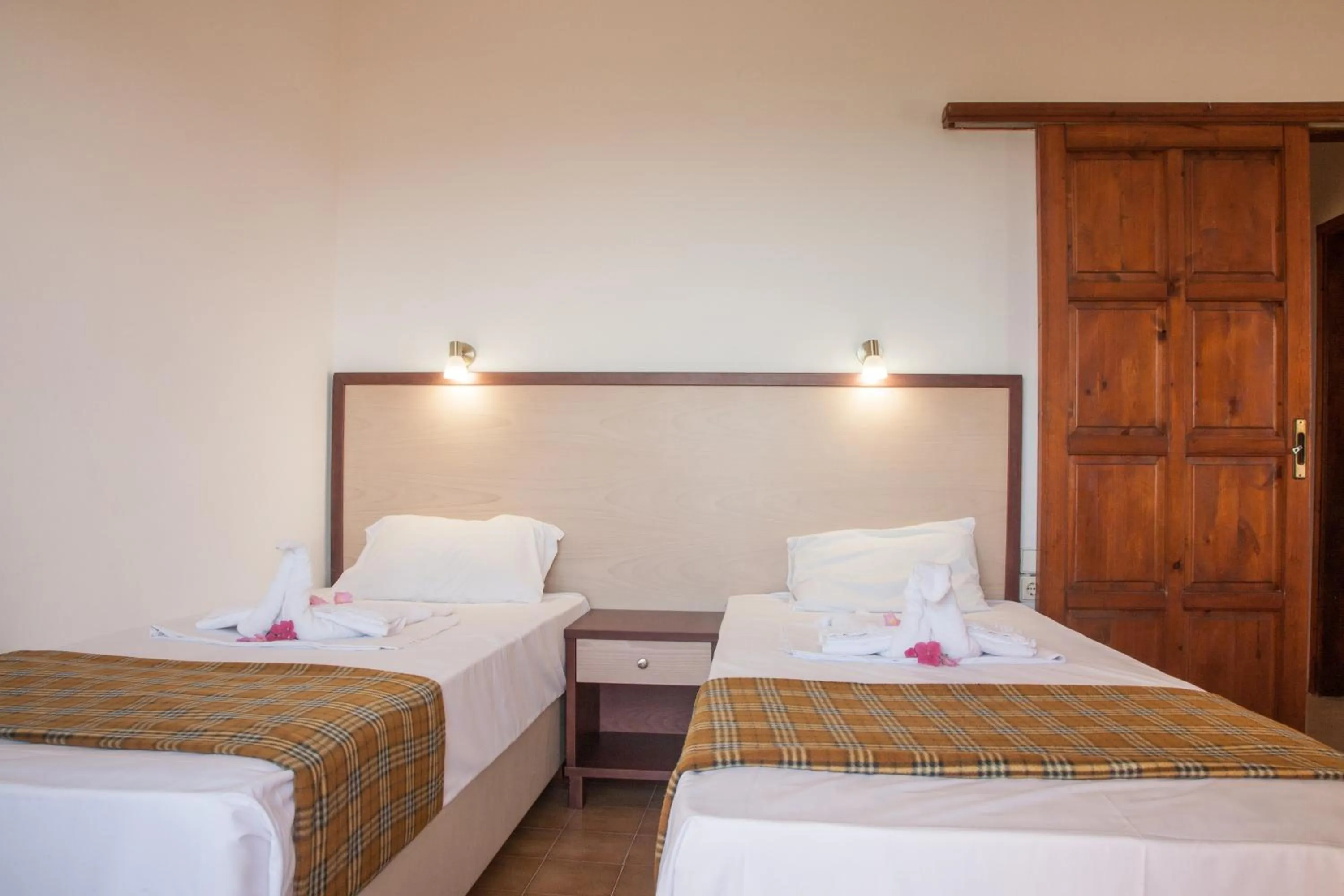 Bedroom in Ekavi Apartments