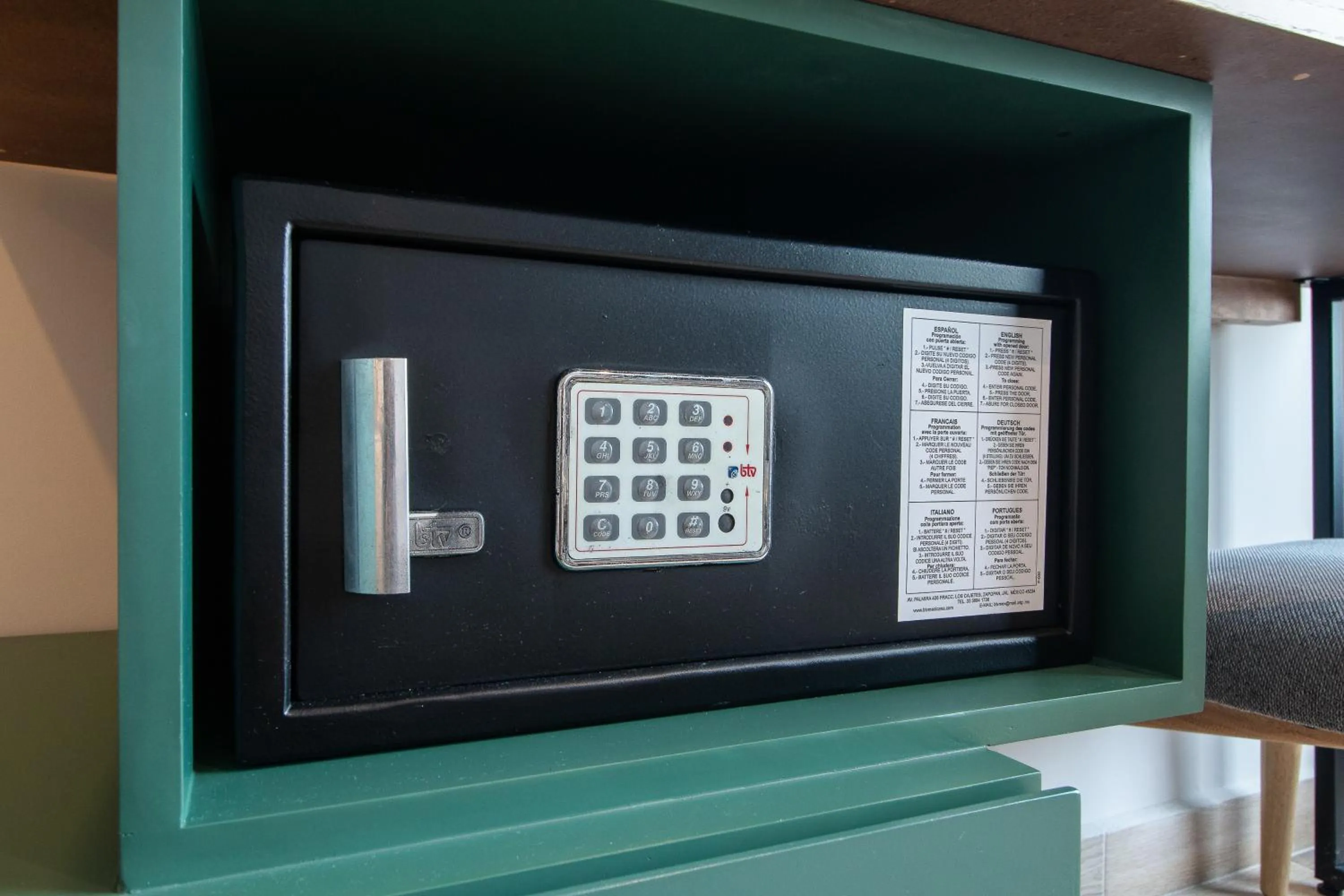 safe in Oliva Plaza Hotel