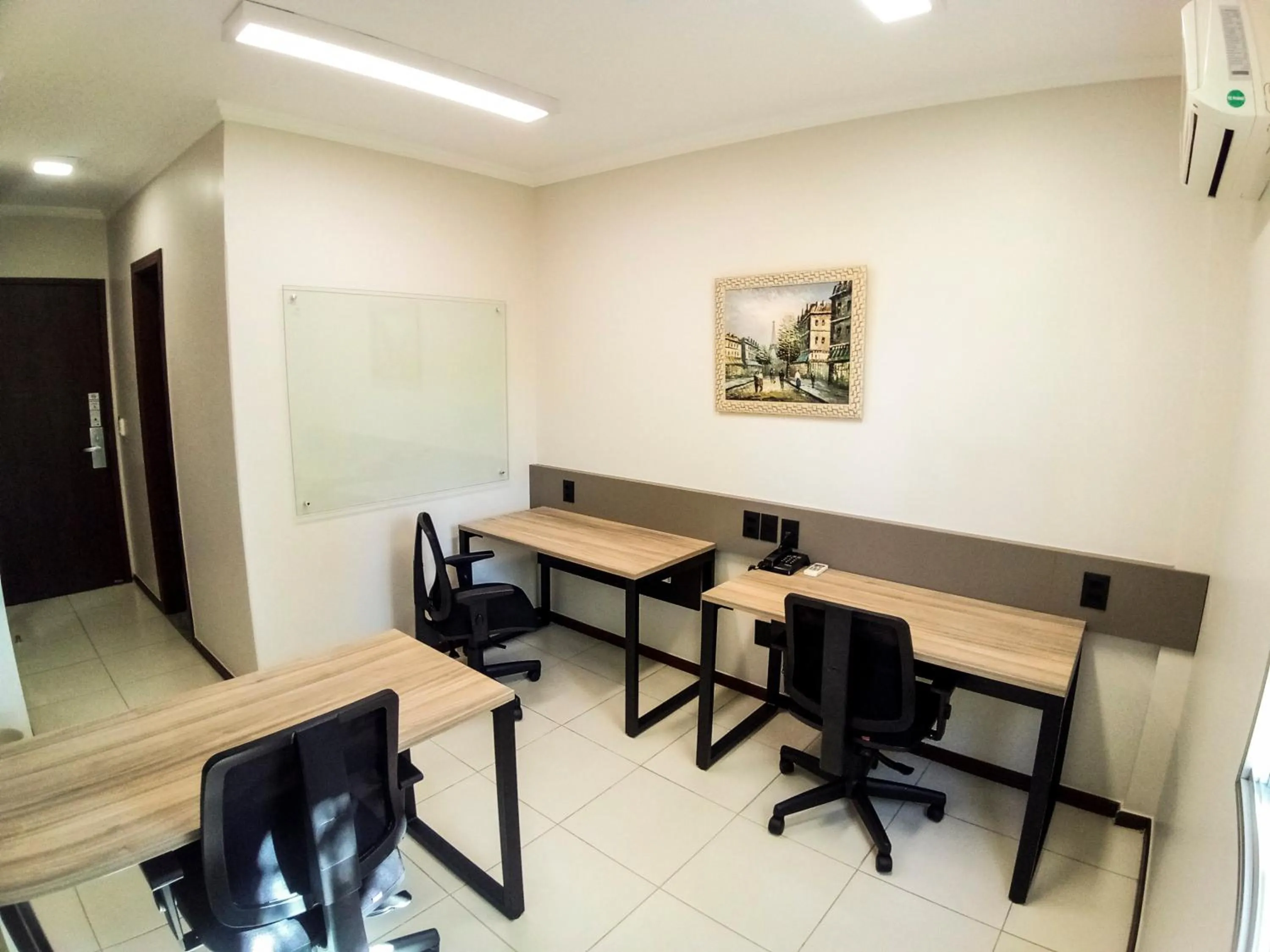 Business facilities in Cedro Hotel