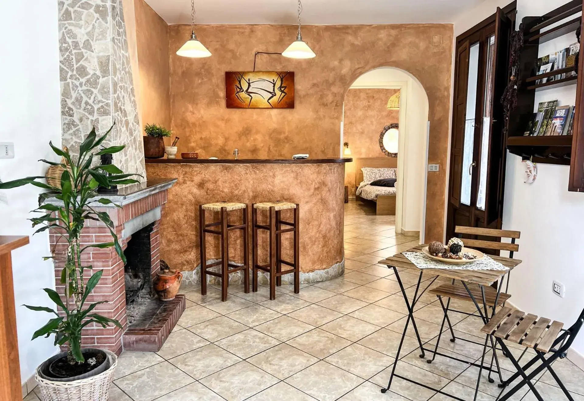 King Room - single occupancy in Guarda Che Luna King Room - single occupancy in Guarda Che Luna