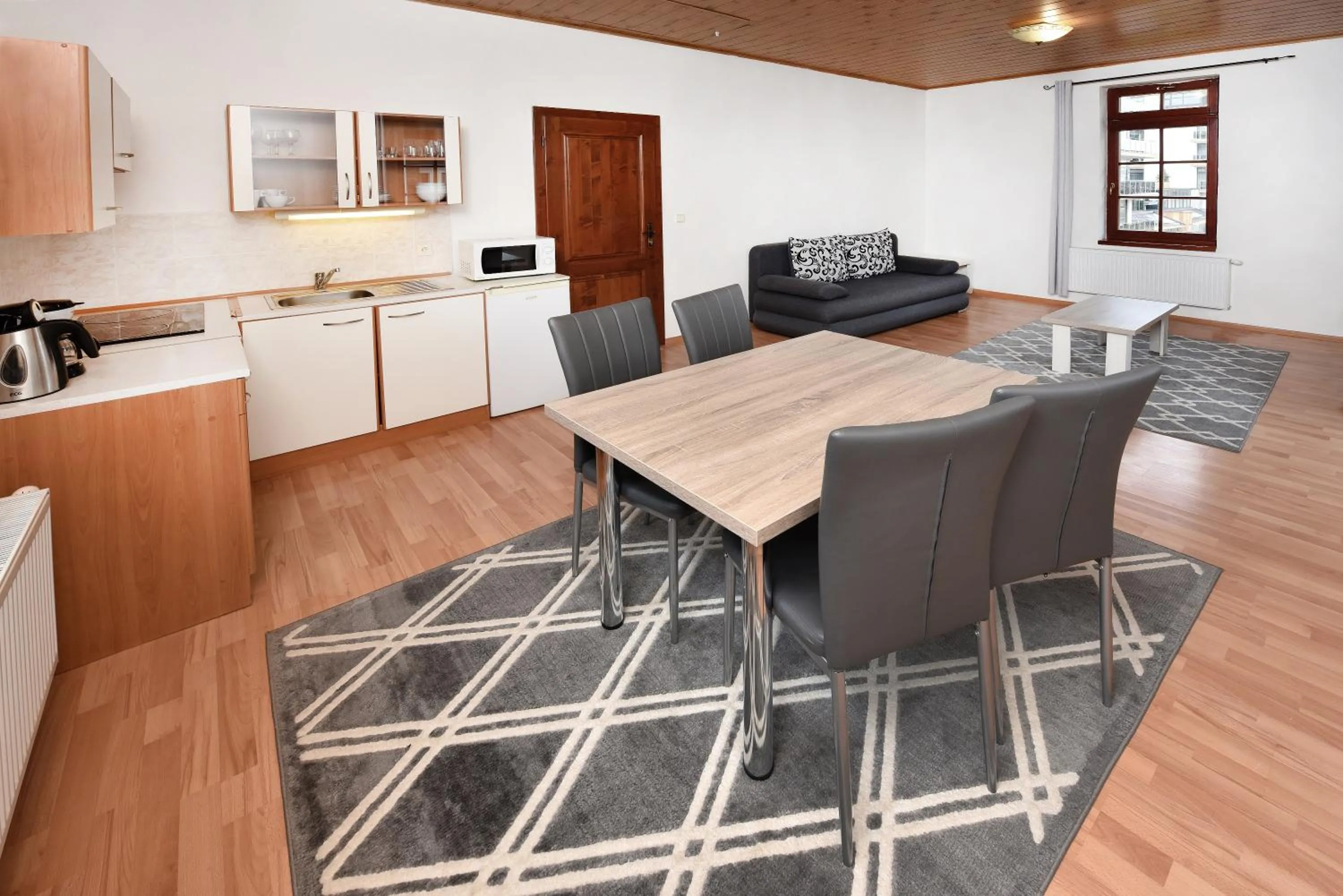 Kitchen or kitchenette in Pension Villa Kunerad