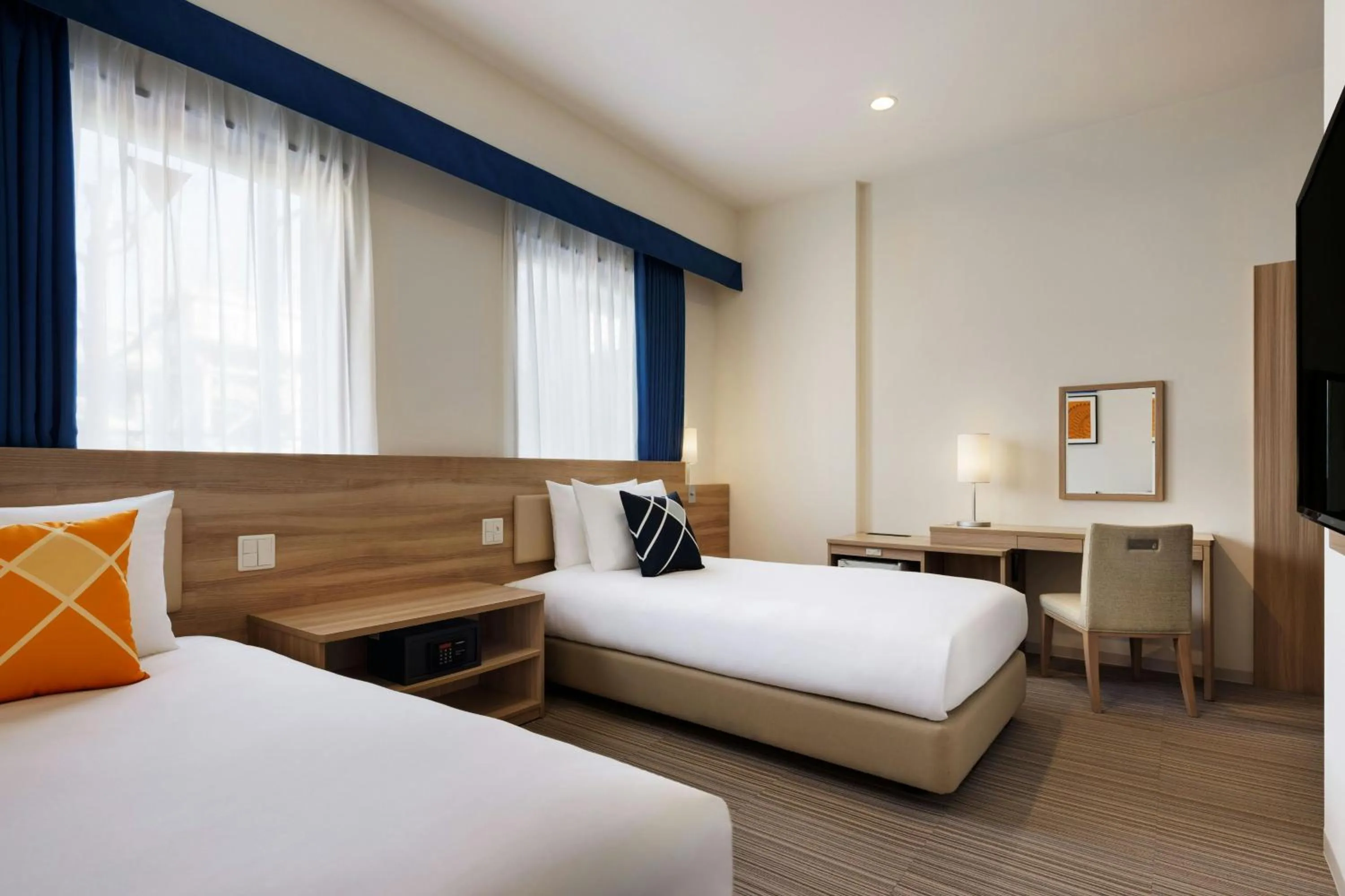 Photo of the whole room, Bed in Four Points Flex by Sheraton Shin Osaka