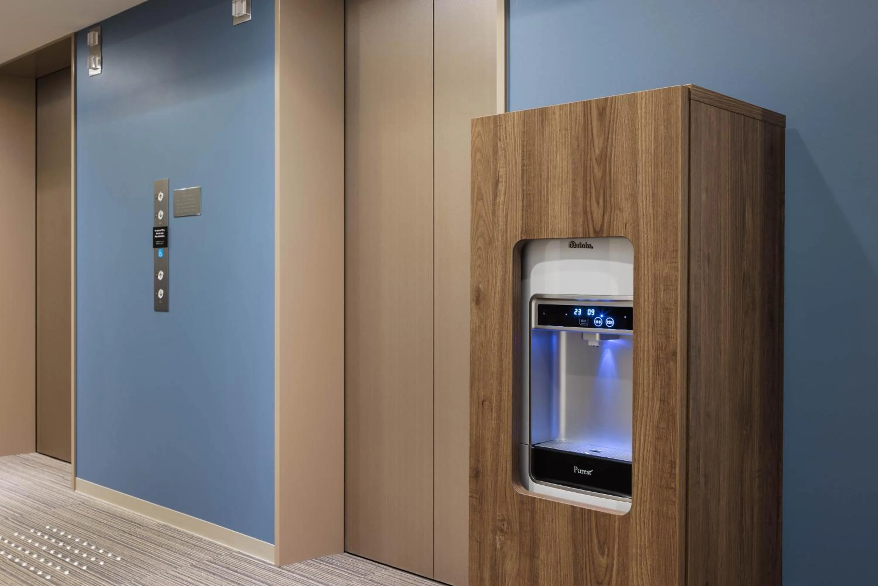 Photo of the whole room in Four Points Flex by Sheraton Shin Osaka