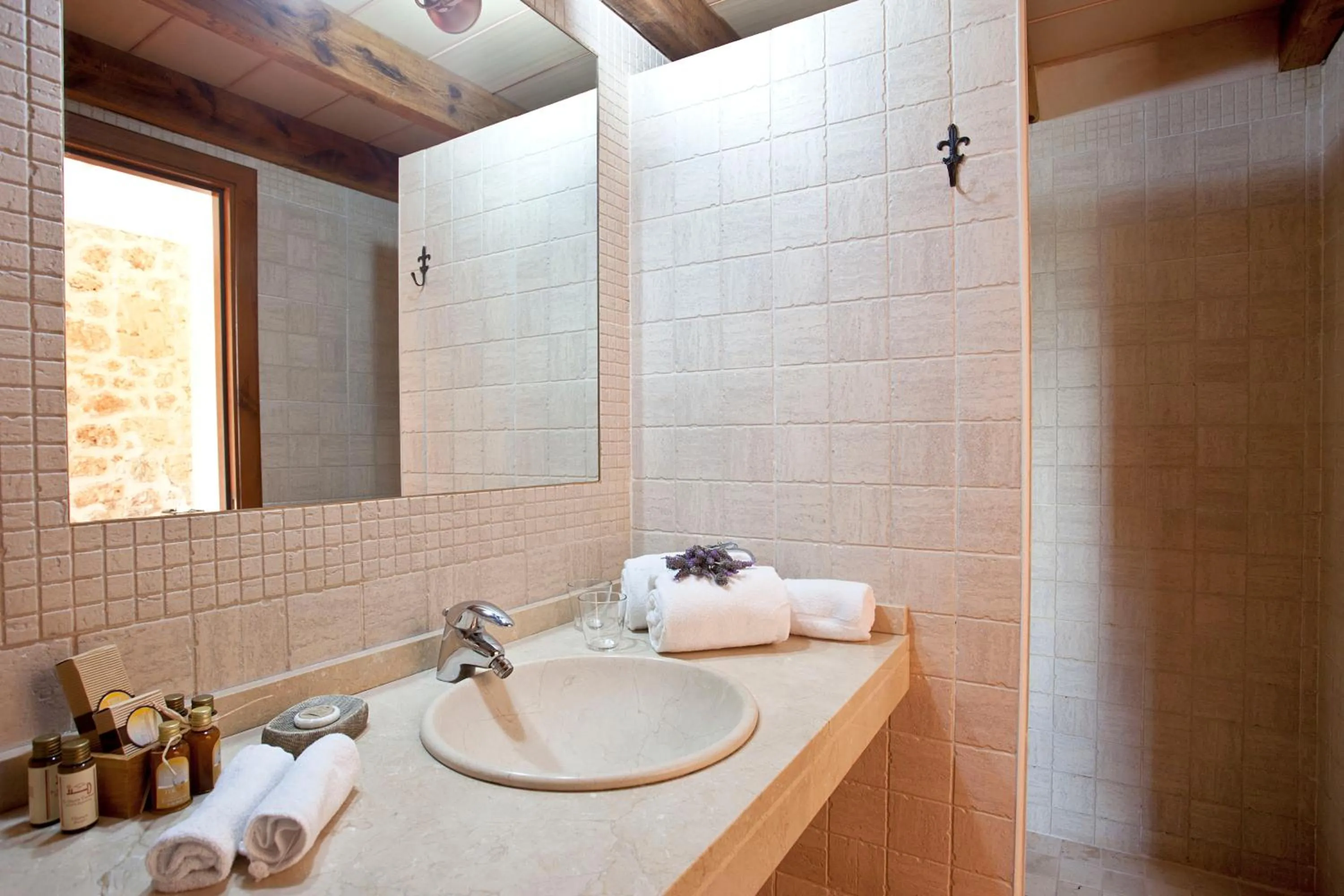 Bathroom in Agroturismo Es Quatre Cantons