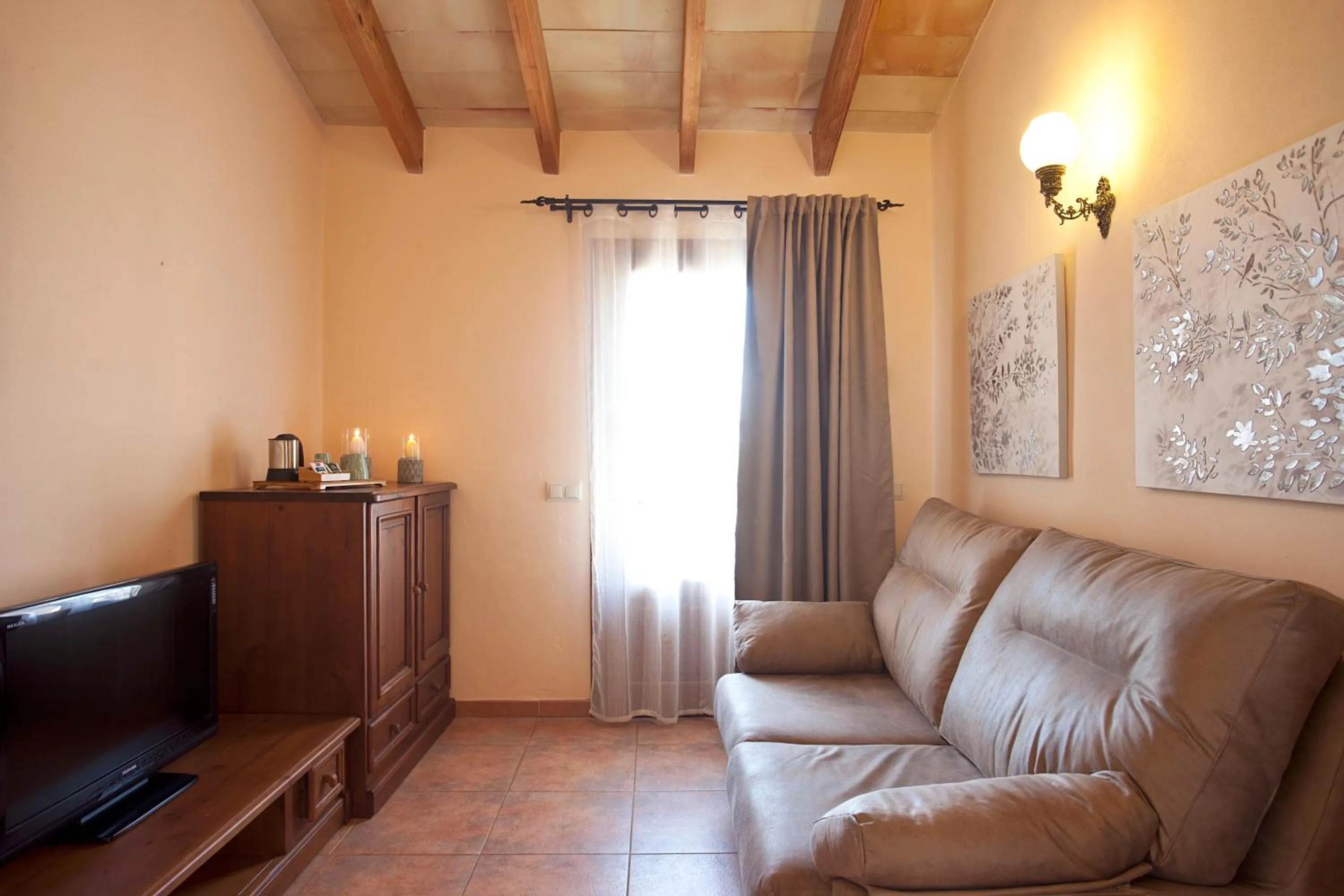 TV and multimedia in Agroturismo Es Quatre Cantons