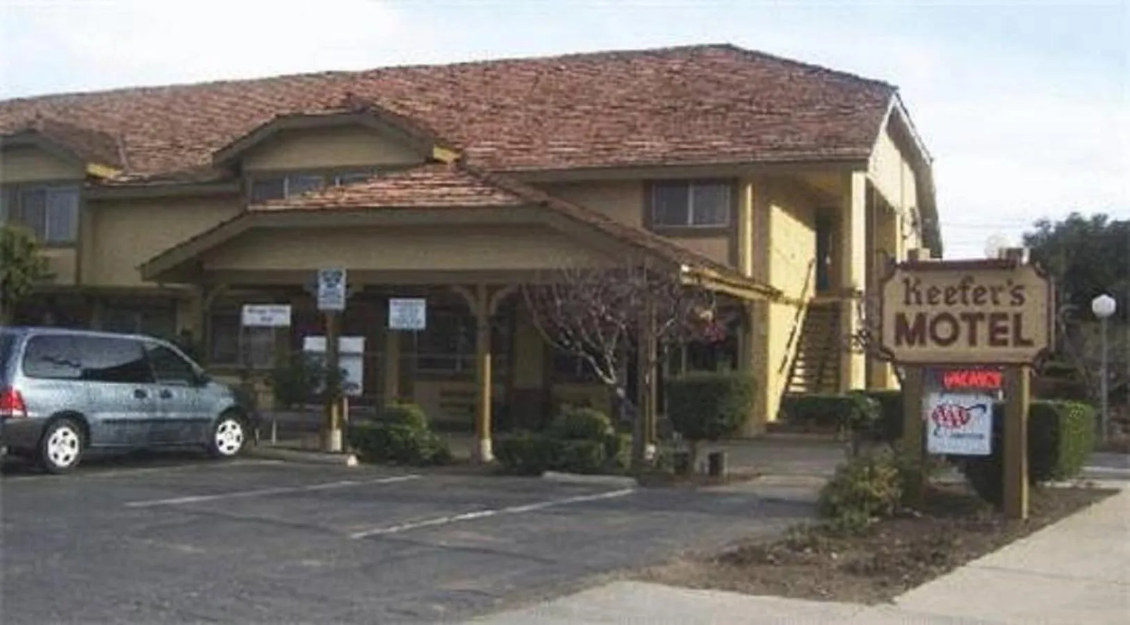 Facade/entrance in Keefers Inn King City