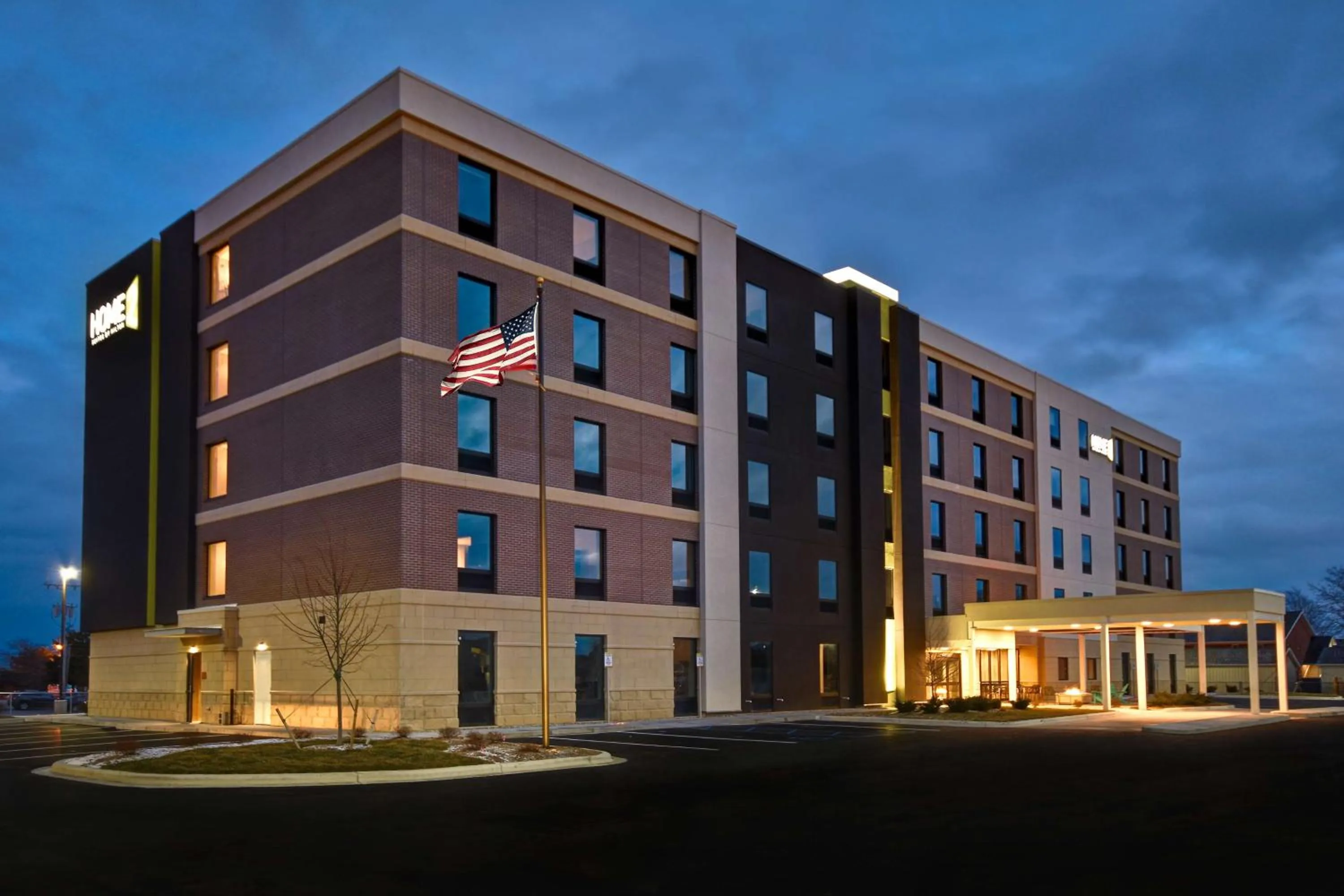 Property building in Home2 Suites By Hilton Bowling Green, Oh