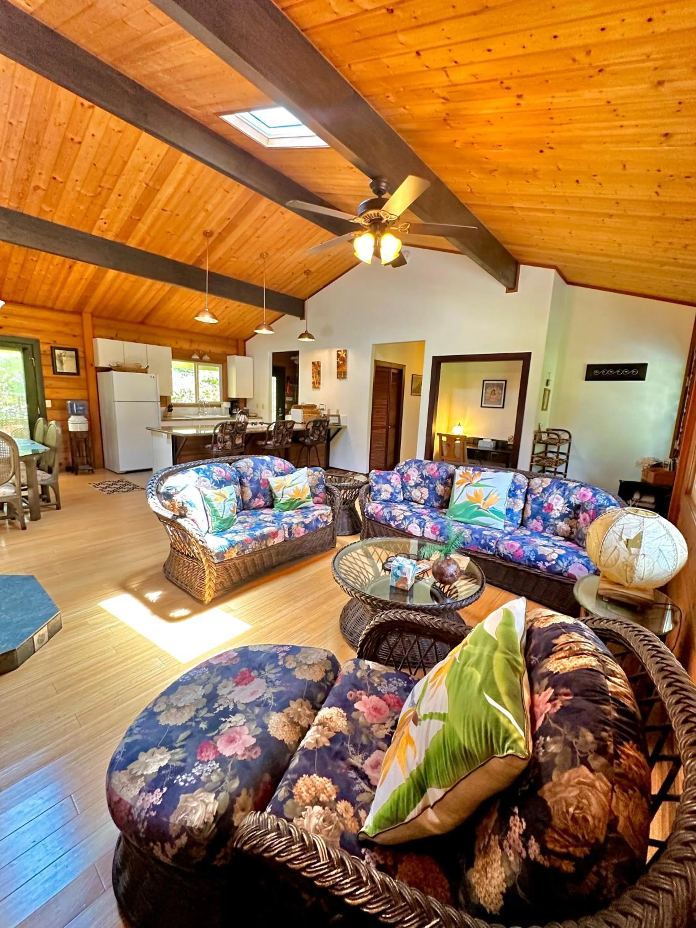 TV and multimedia in Volcano Hideaway Cabin as seen on HGTV