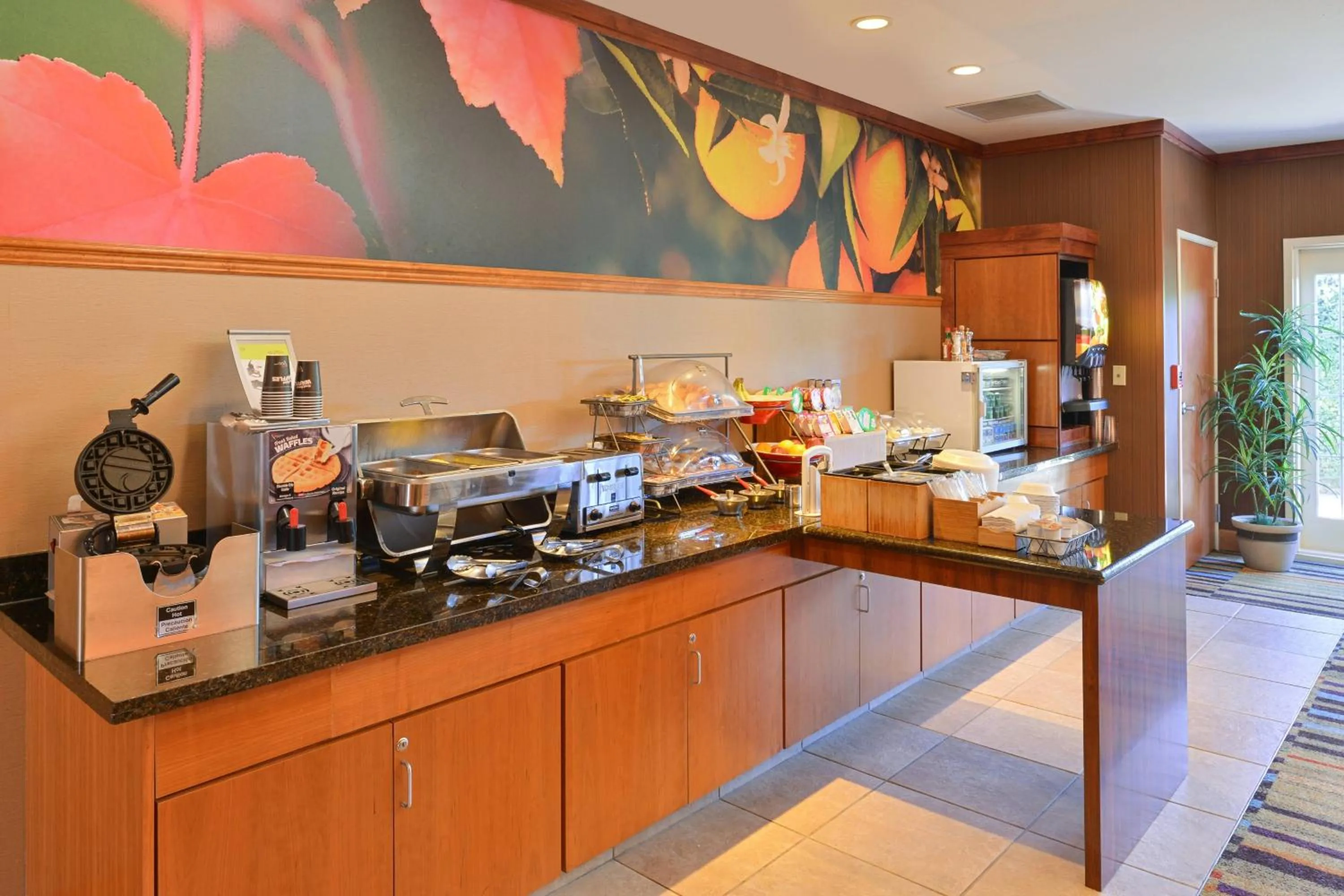 Breakfast in Fairfield Inn and Suites by Marriott Elk Grove