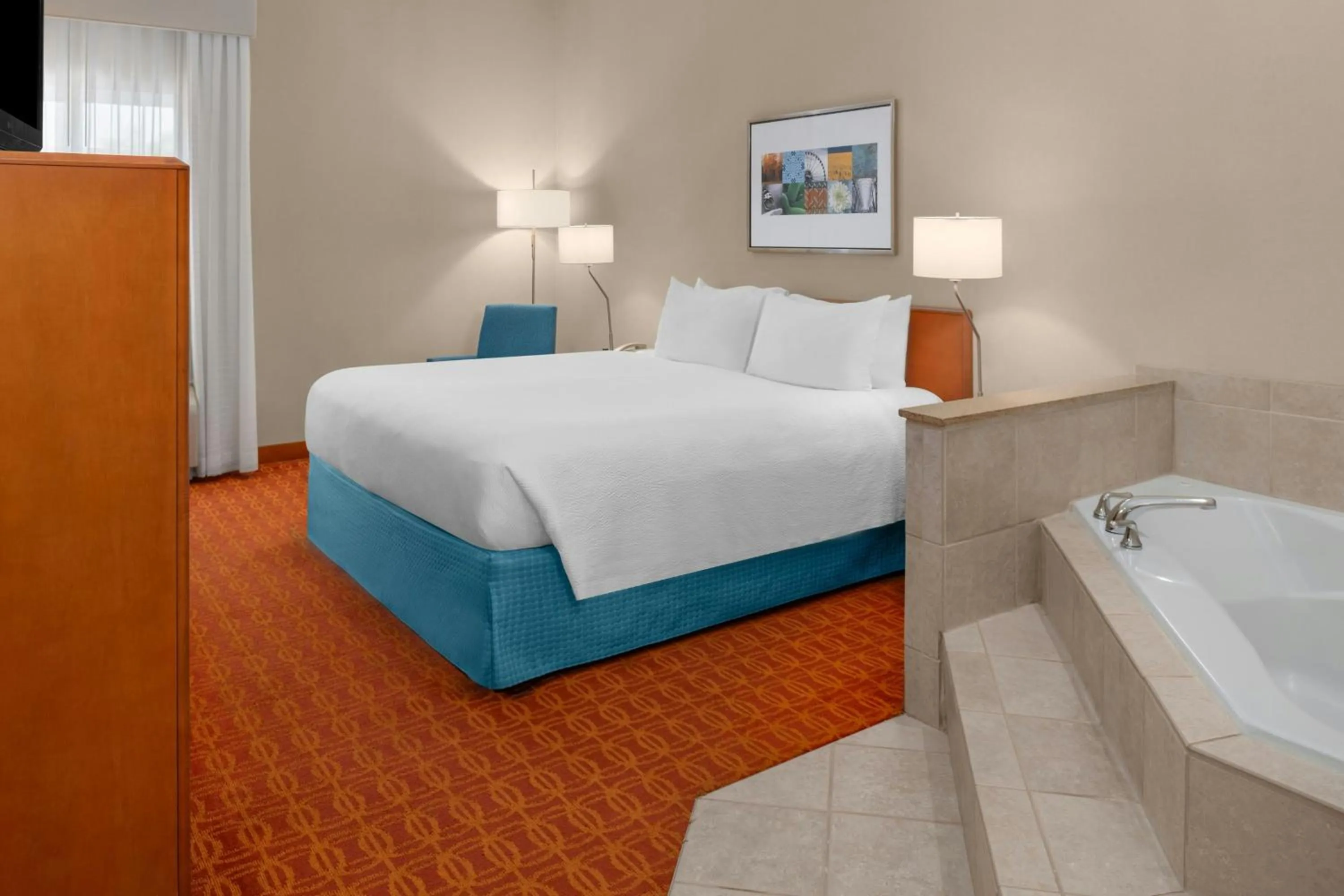 Photo of the whole room, Bed in Fairfield Inn and Suites by Marriott Elk Grove