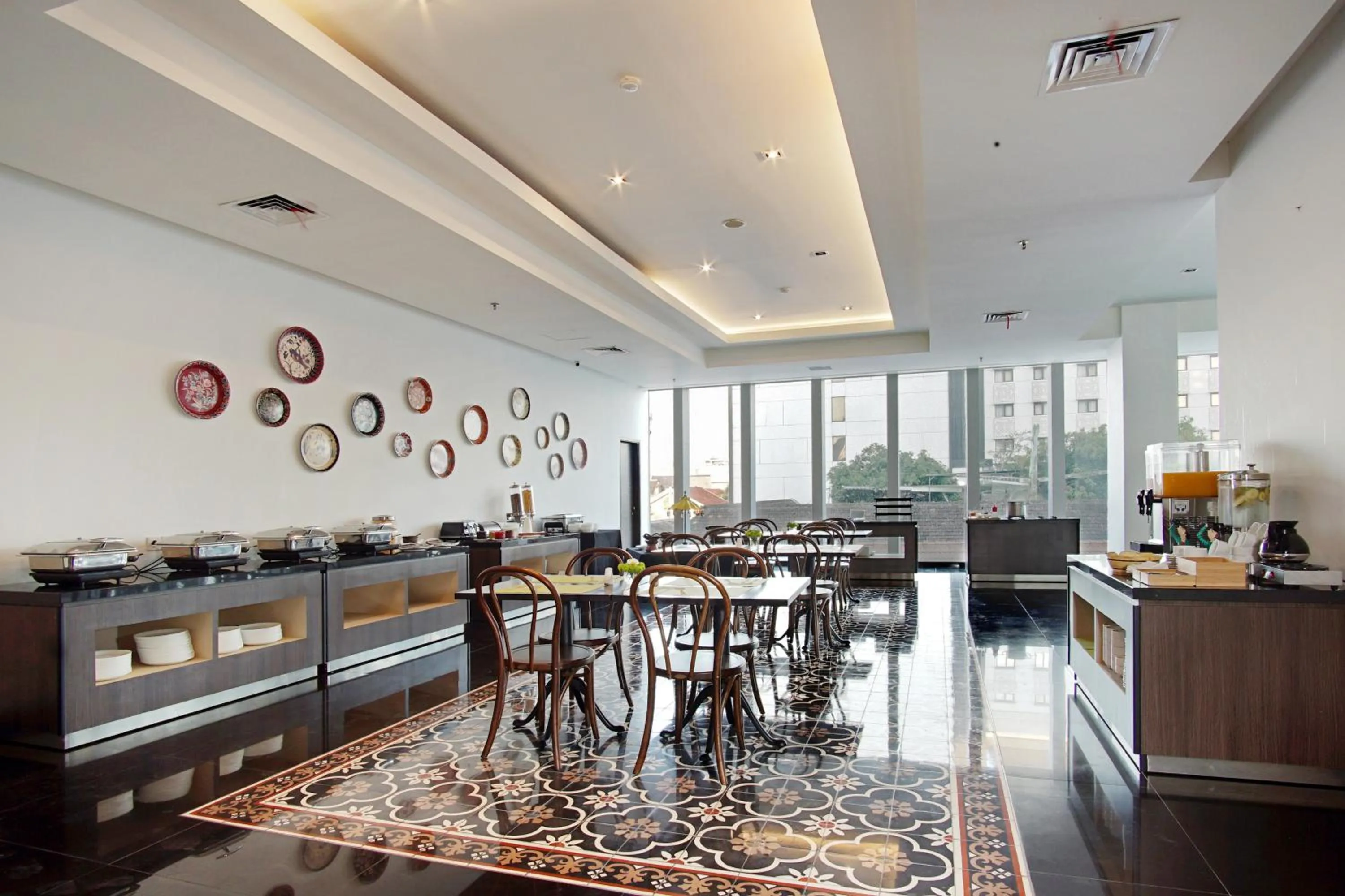 Restaurant/places to eat in Malioboro Prime Hotel