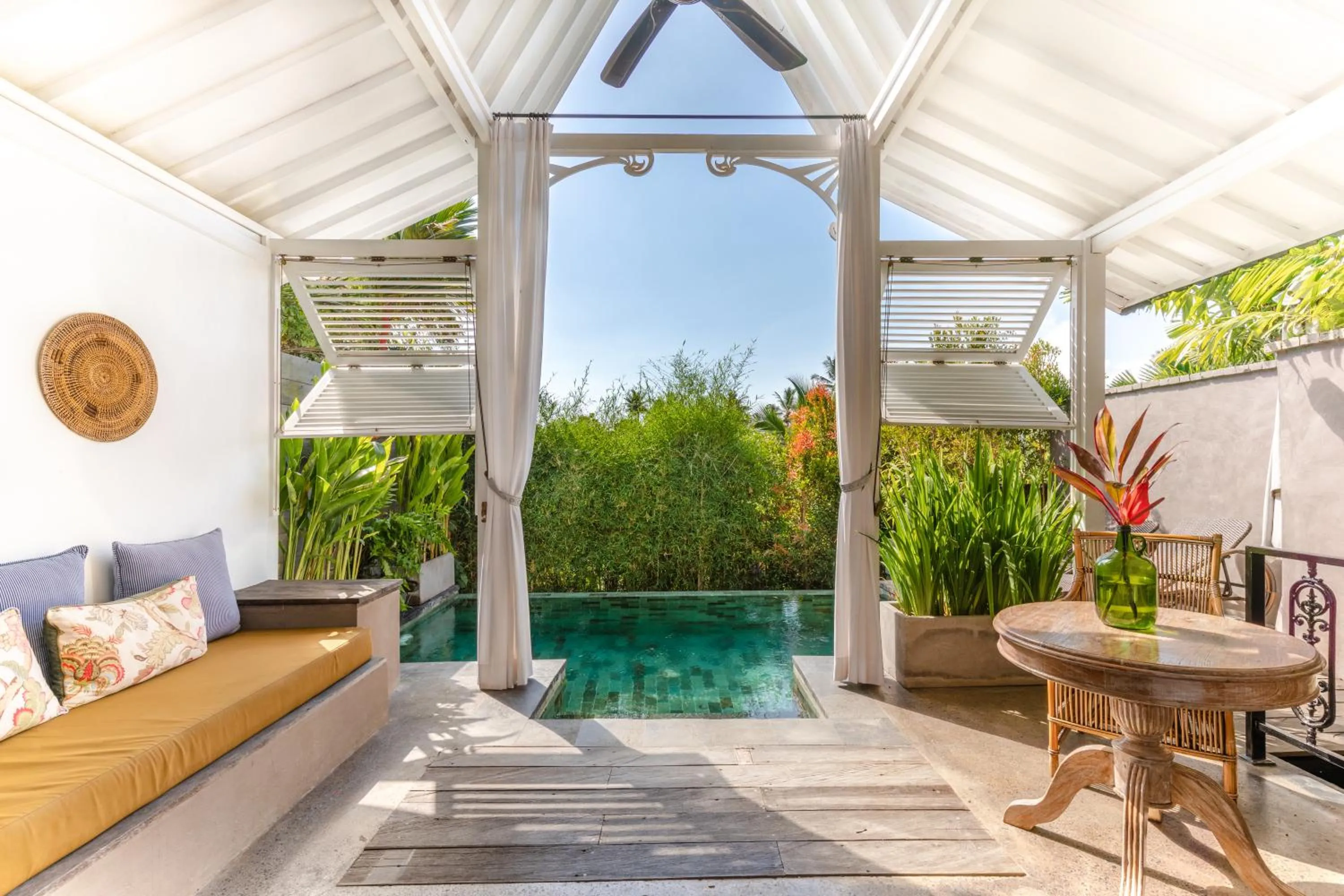 Pool view in 11 on Kajeng