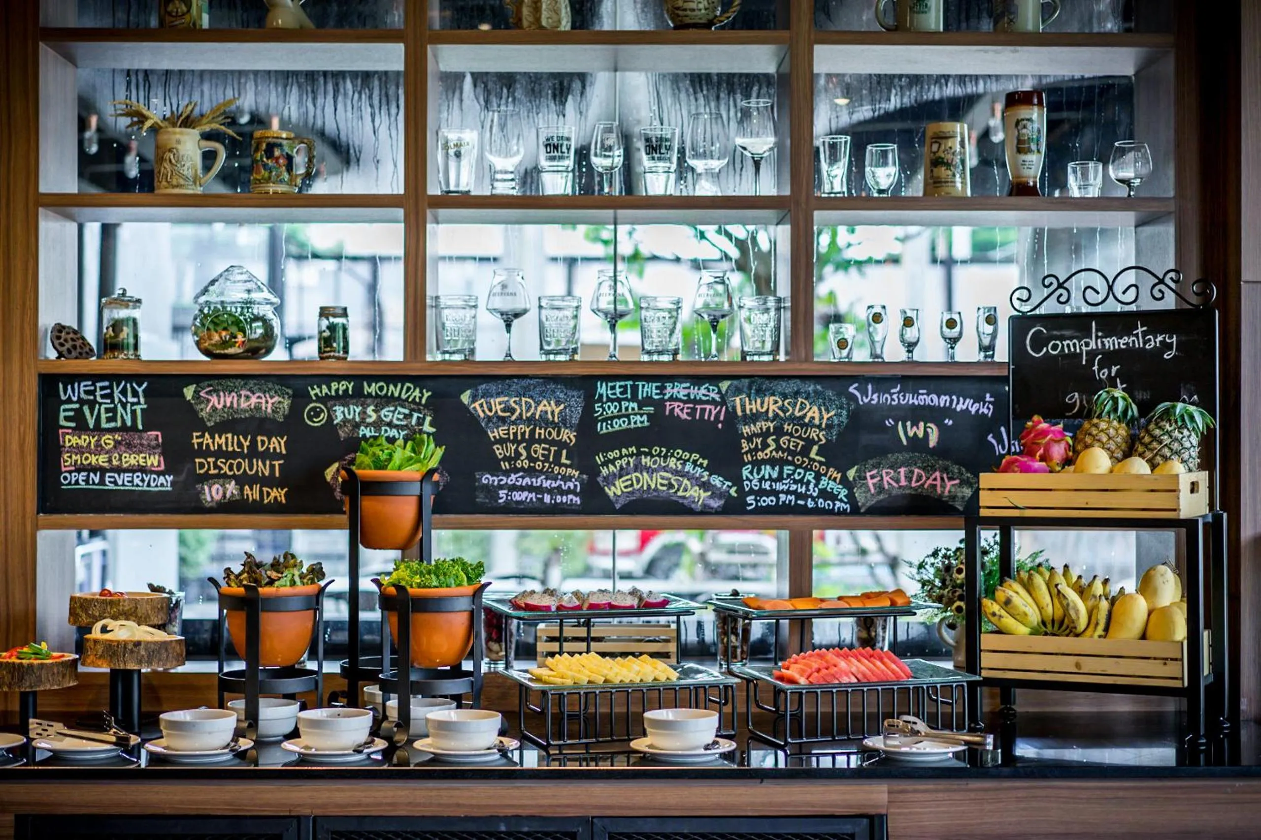 American breakfast in Onix Hotel Bangkok